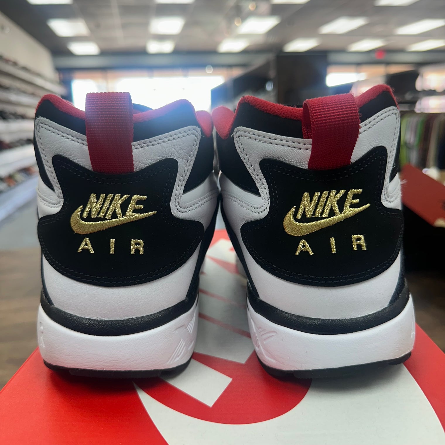 Nike Air Diamond Turf 49ers (2025) (USED)