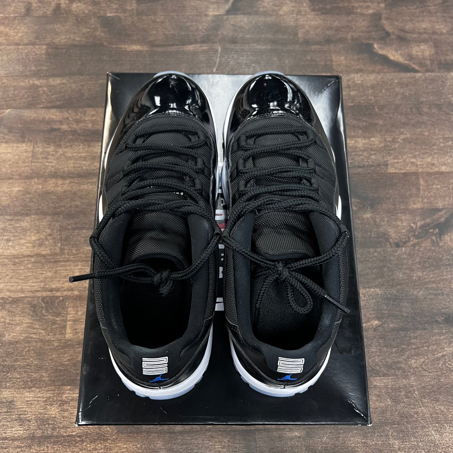 Space Jam Jordan 11 Low (USED)