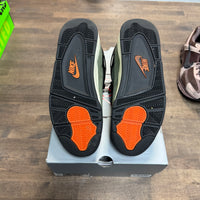 Undefeated Jordan 4 Retro (USED)