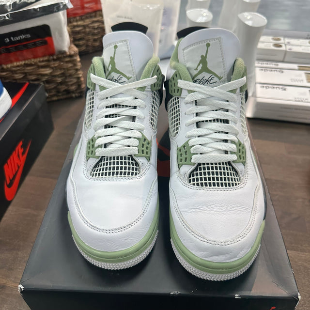 (W) Seafoam Jordan 4 (USED)