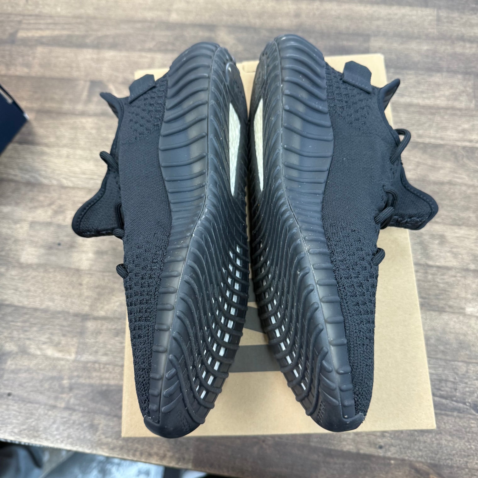 Onyx Yeezy 350 (Lightly Worn)