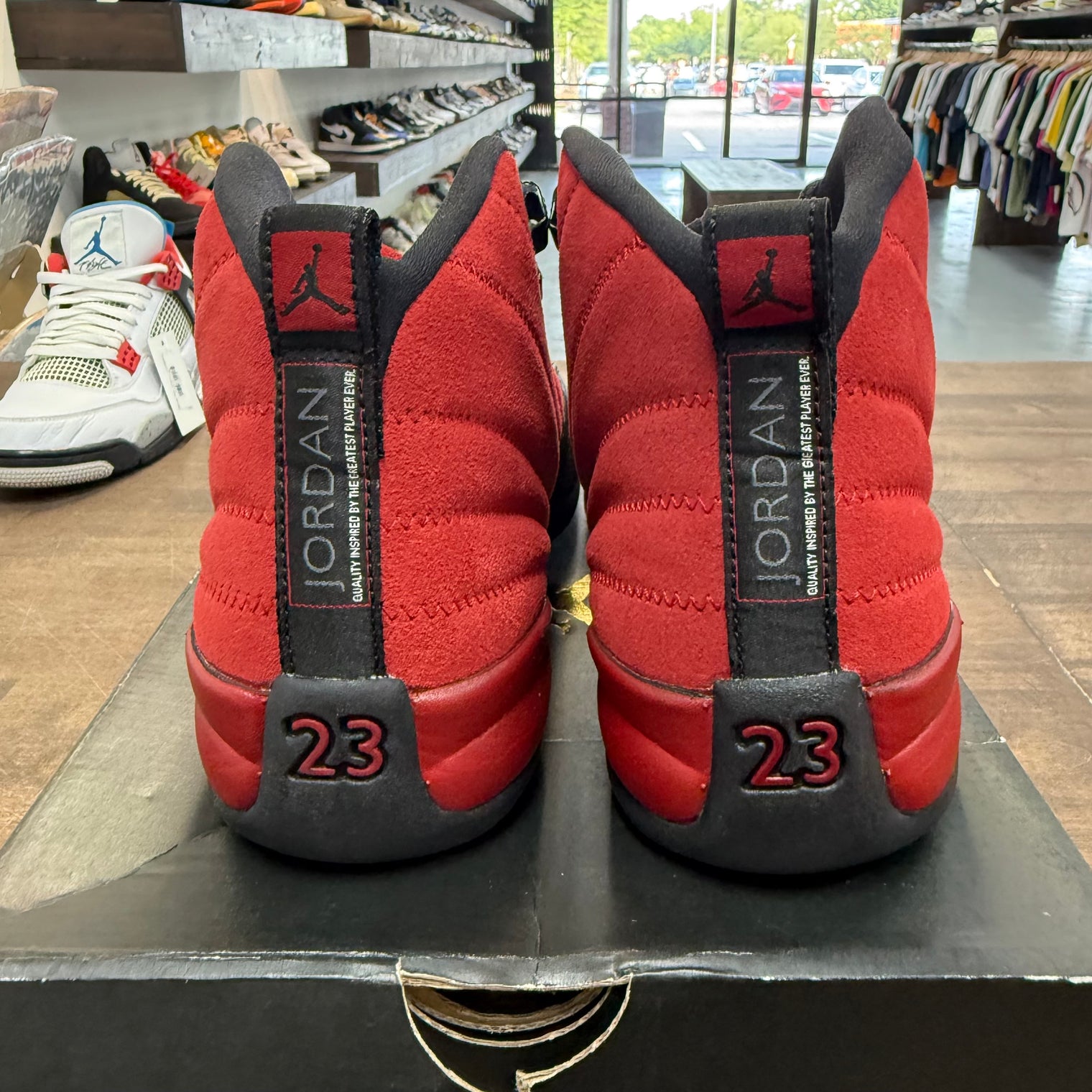 (GS) Reverse Flu Game Jordan 12 (USED)