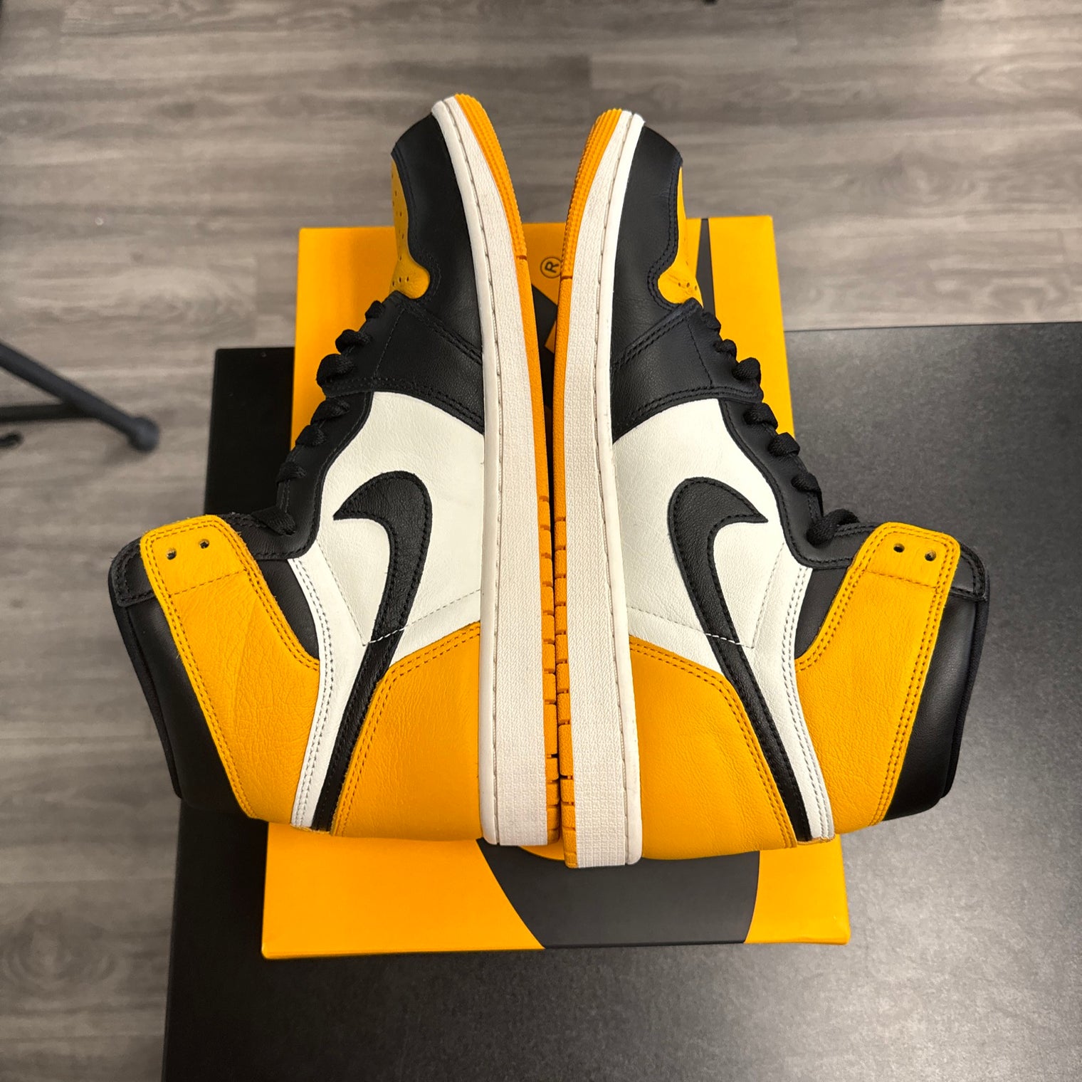 Taxi Jordan 1 High (USED)