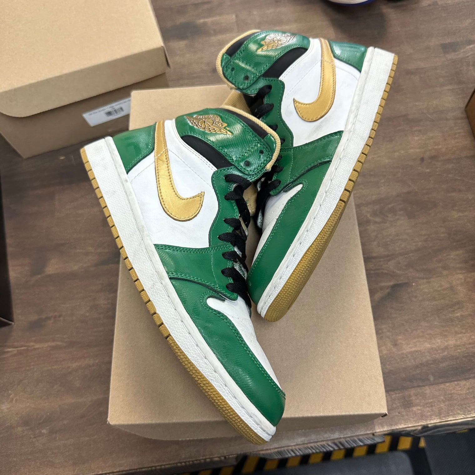 Celtic Jordan 1 High (USED, No Box)