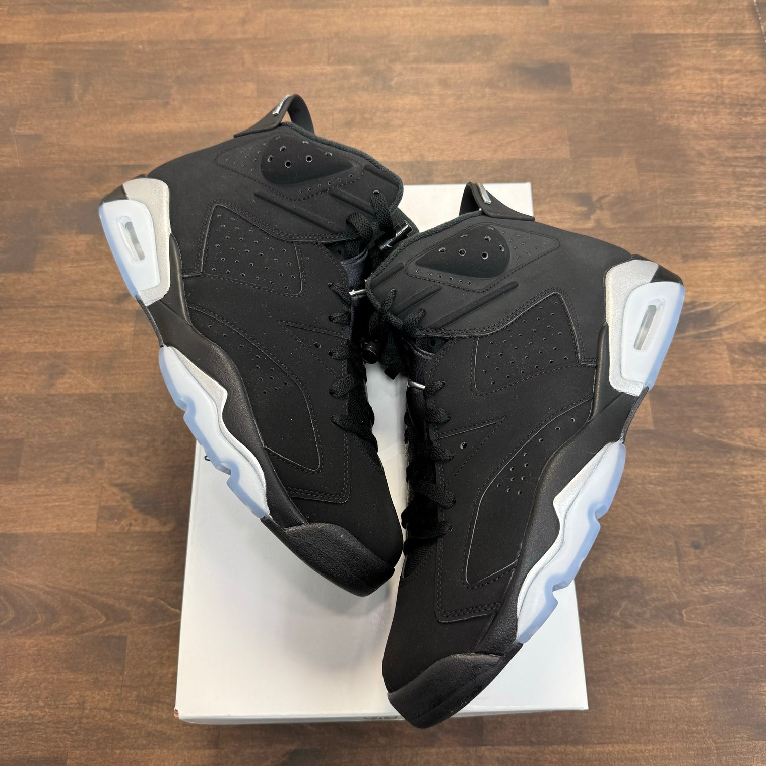 Chrome Jordan 6 Retro (NO BOX)