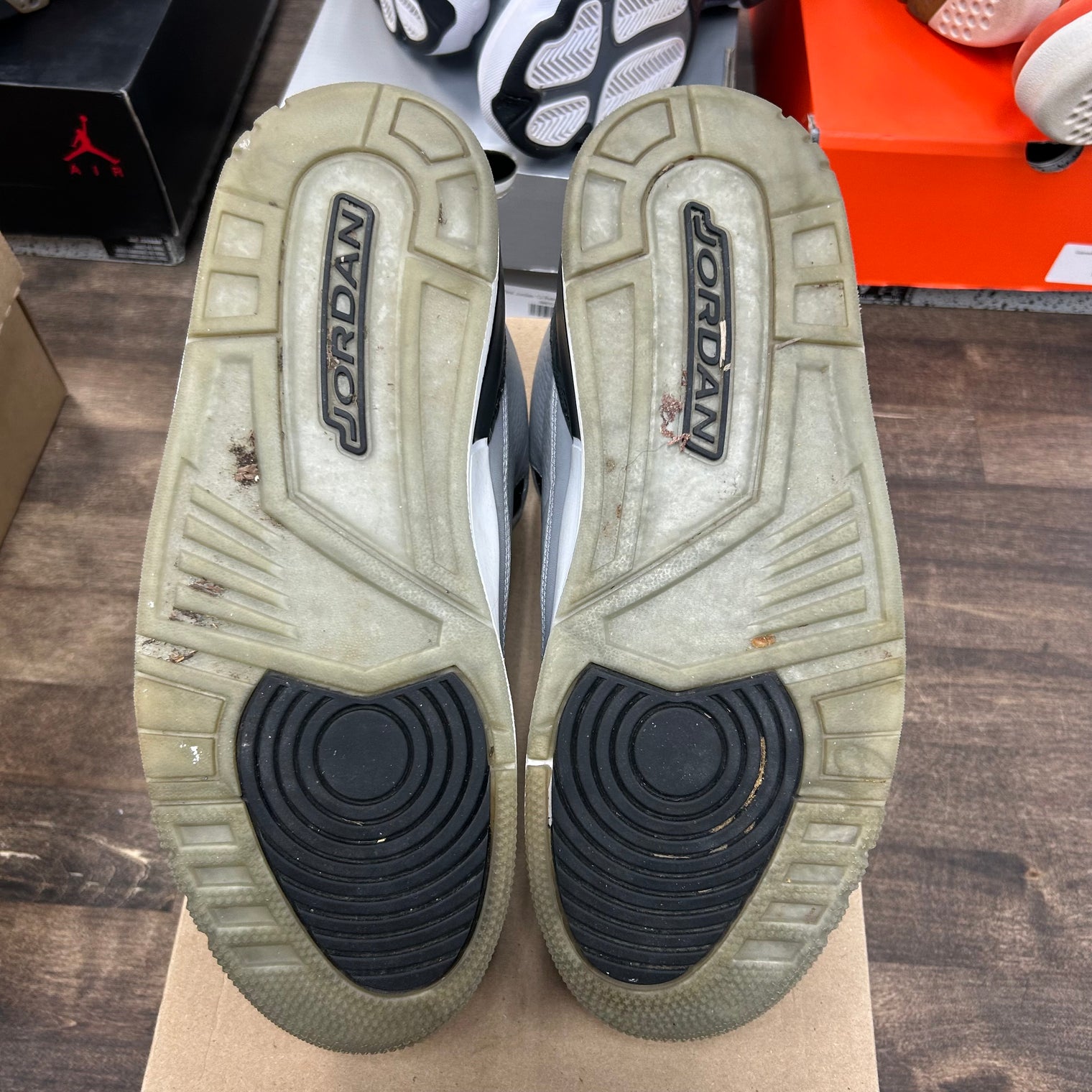 Wolf Grey Jordan 3 Retro (USED, No Box)