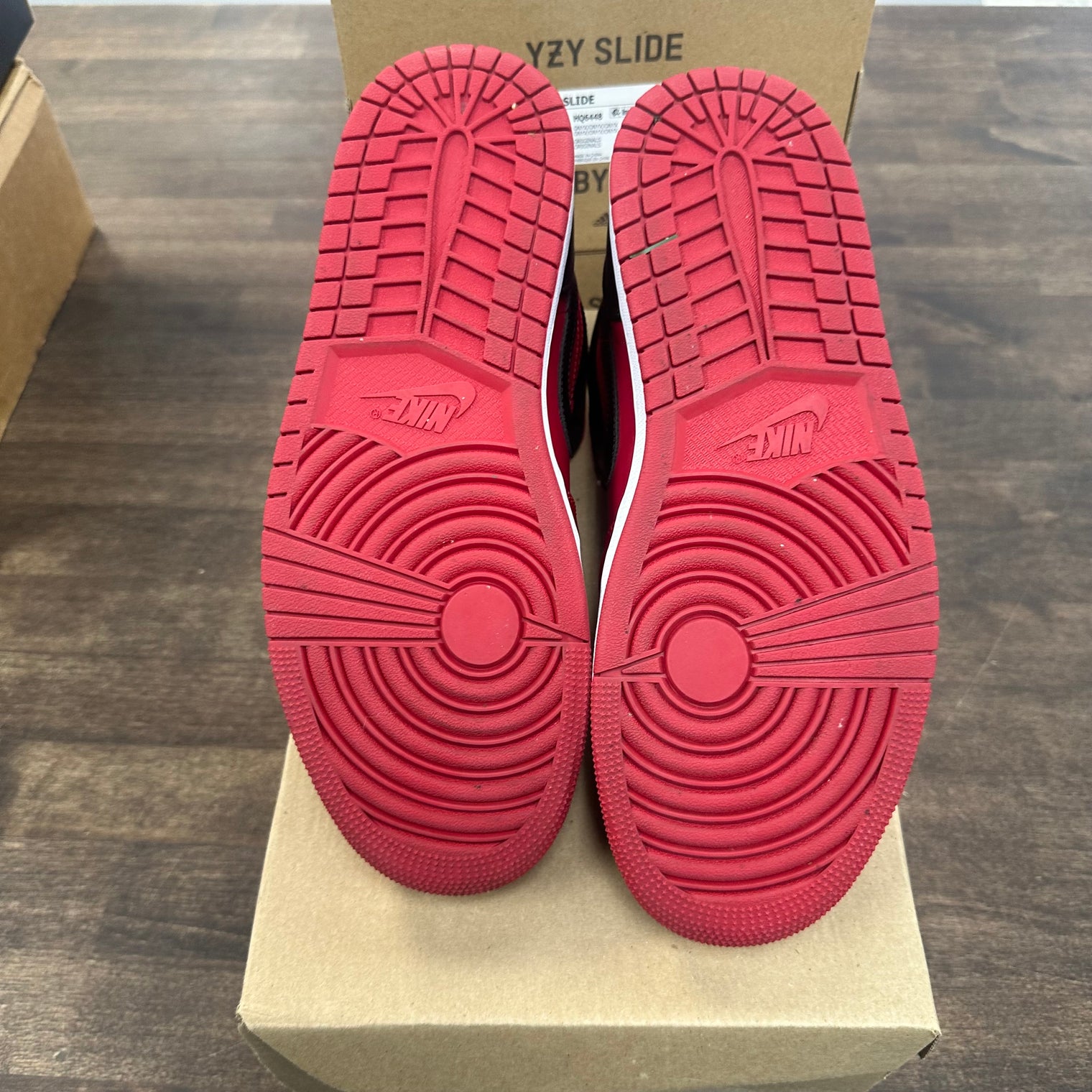 Reverse Bred Jordan 1 Mid (USED,No Box)