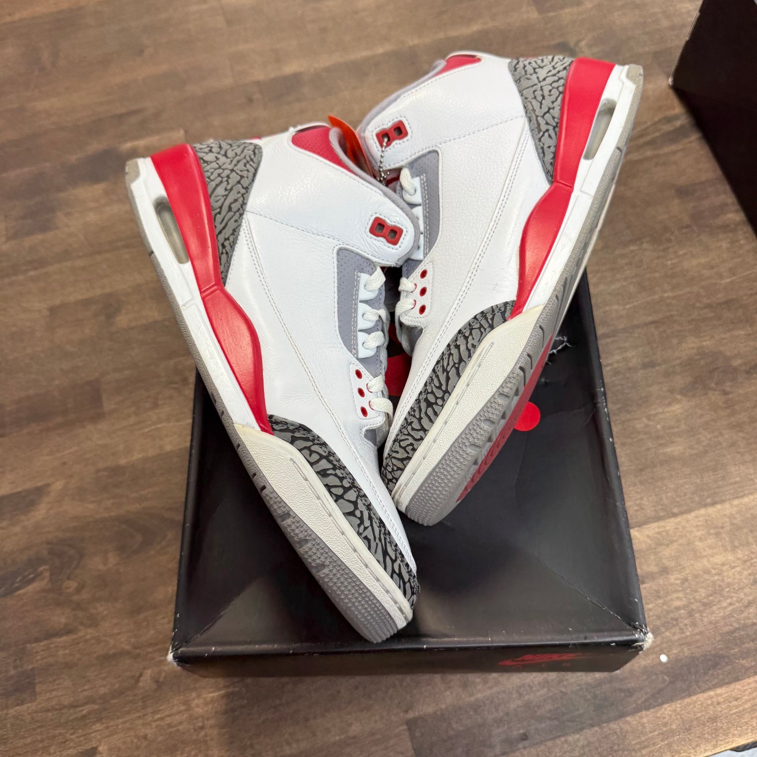 Fire Red Jordan 3 Retro (USED)