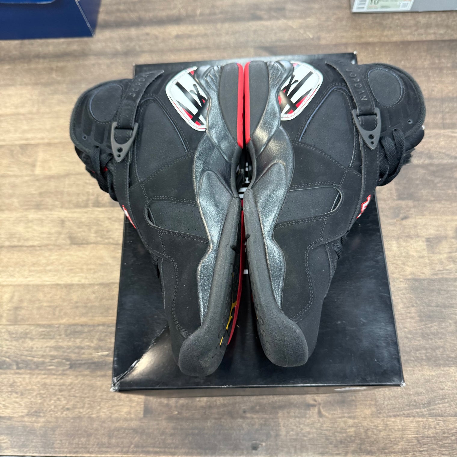 Playoff Jordan 8 Retro (USED)