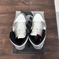 Washed Black Jordan 1 High (USED)