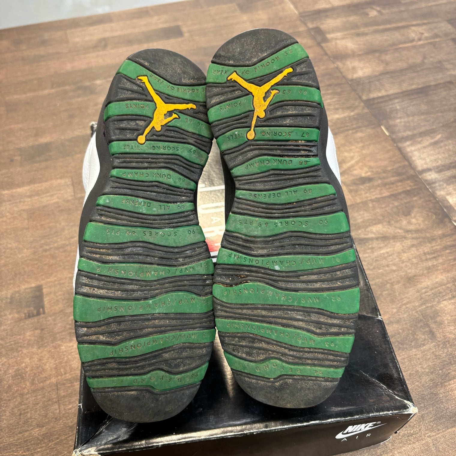 Seattle Jordan 10 (GS) (USED)