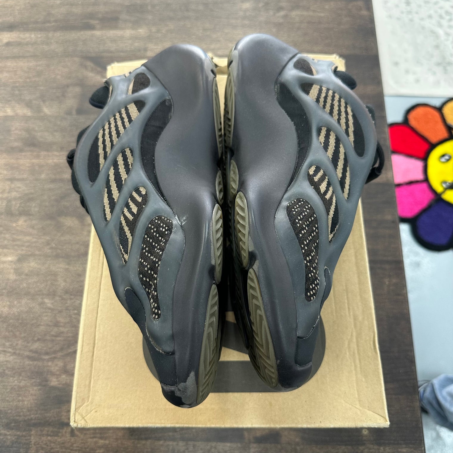 Clay Brown Yeezy 700 V3 (USED)