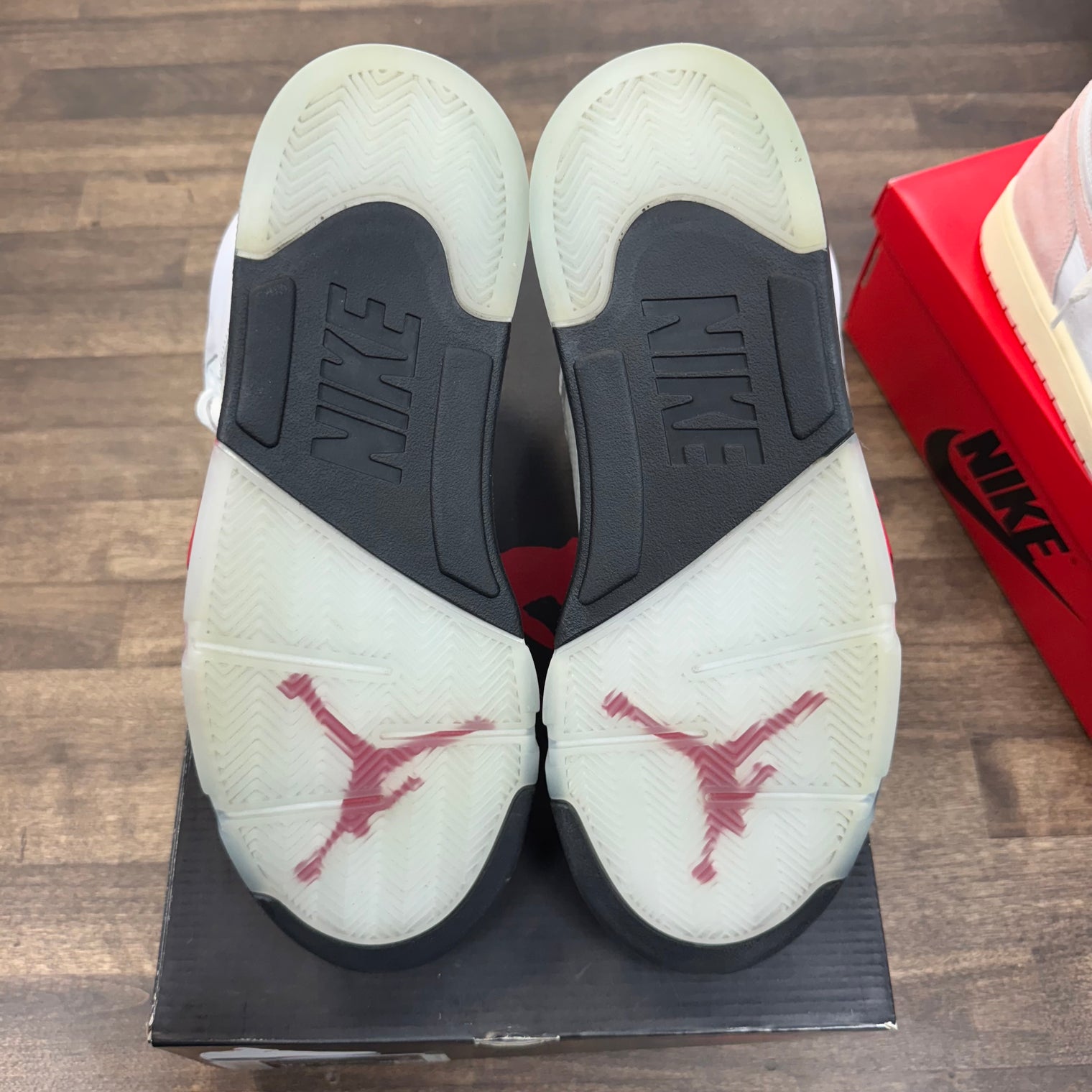 Fire Red Jordan 5 2020 (USED)