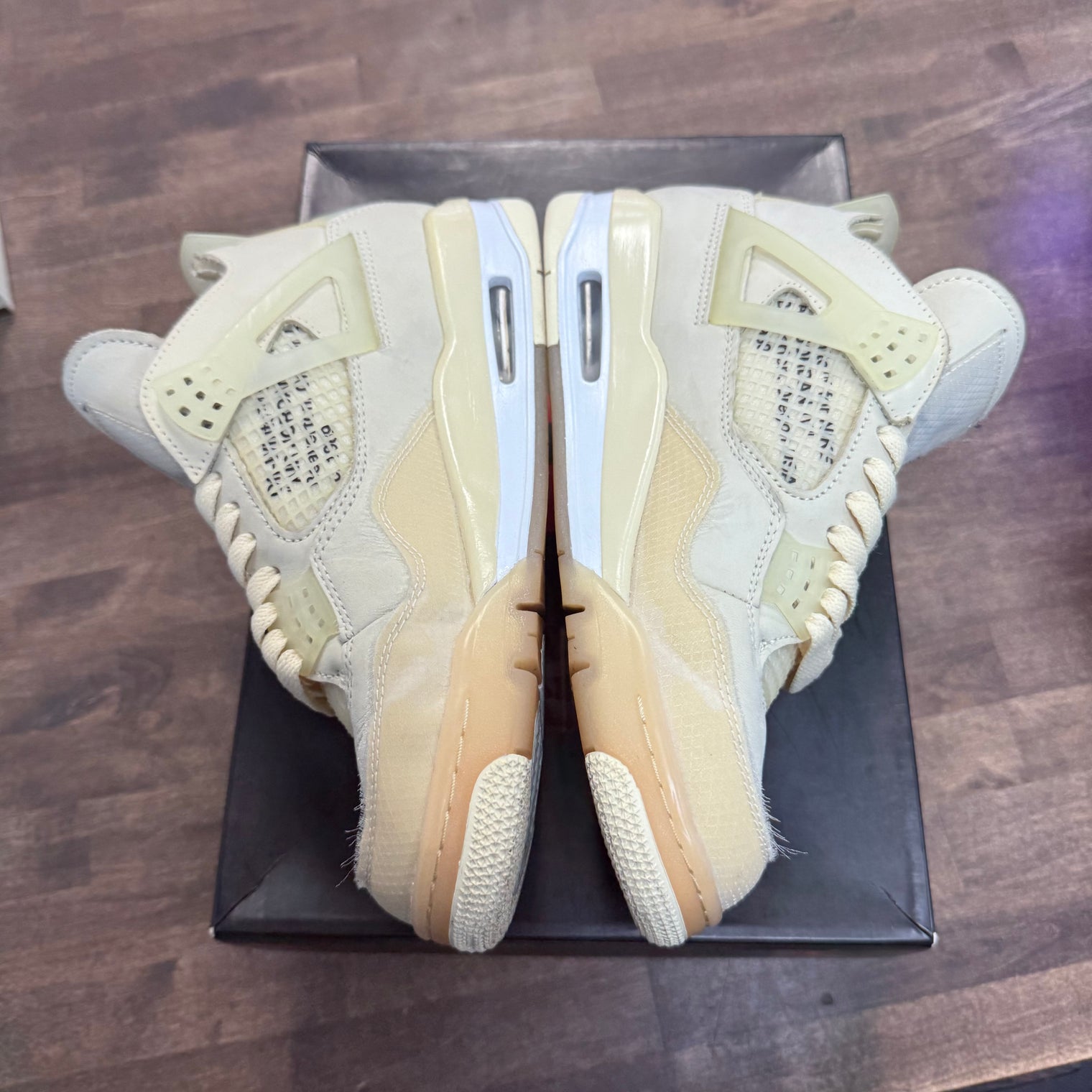 OFF-White Sail Jordan 4 Retro (W) (USED)