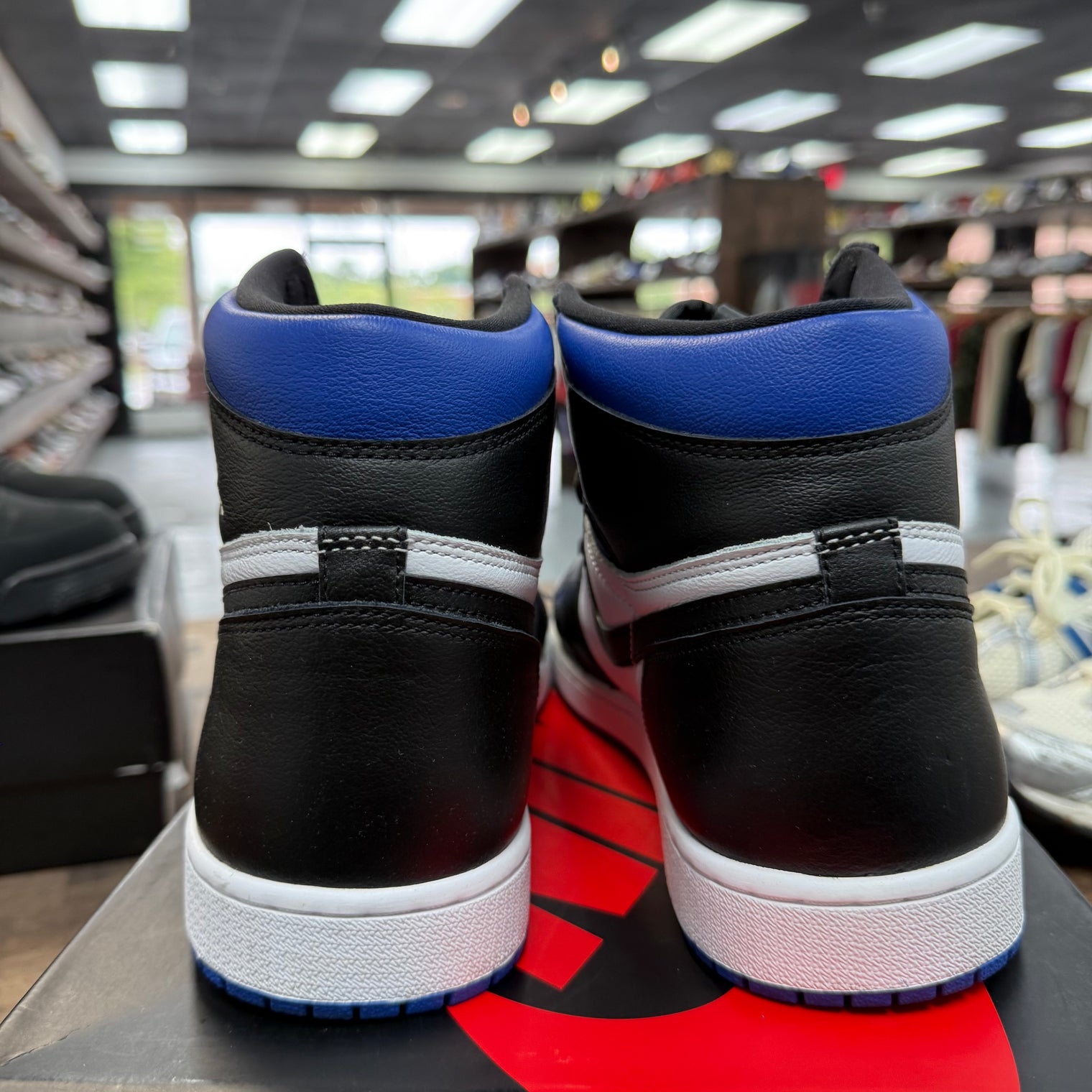 Royal Toe Jordan 1 High (USED)