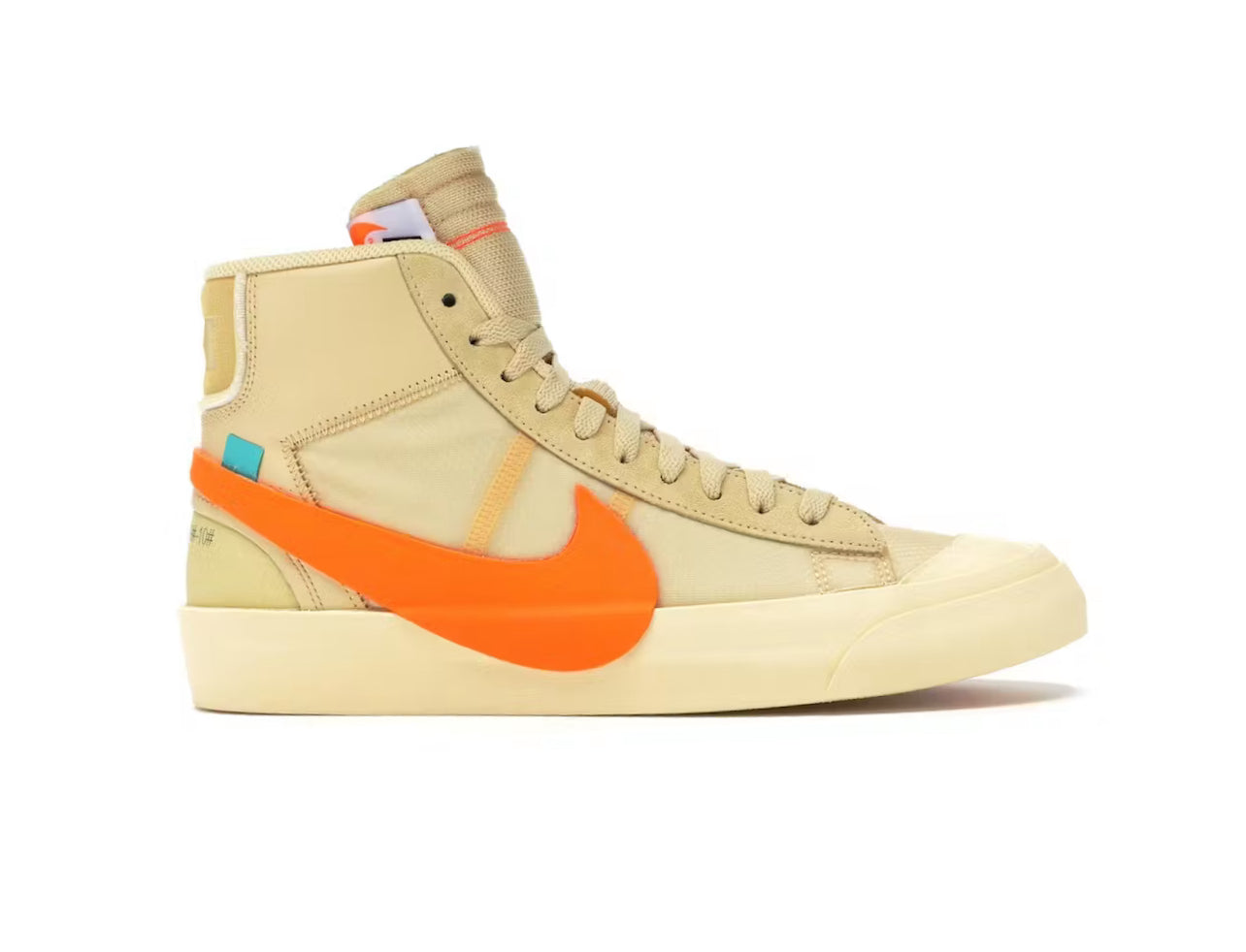 Hallow’a Eve Off-White Blazer Mid