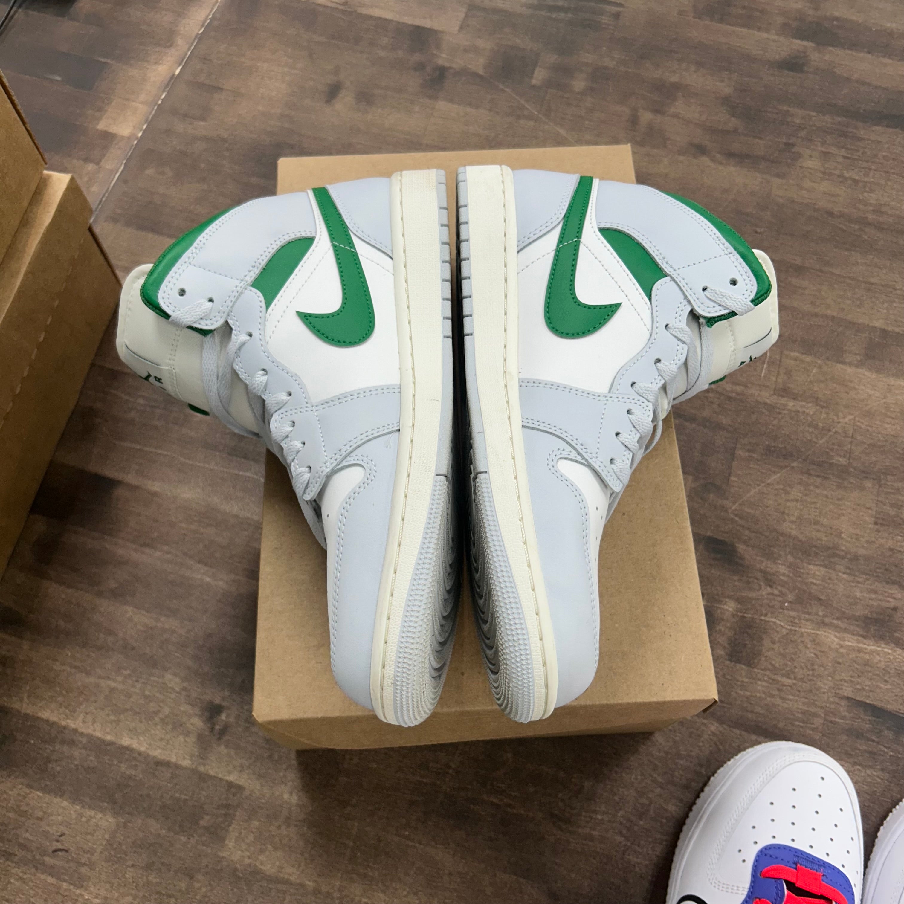 Jordan 1 Mid White Pure Platinum Pine Green Size 10.5 (Pre-Owned)