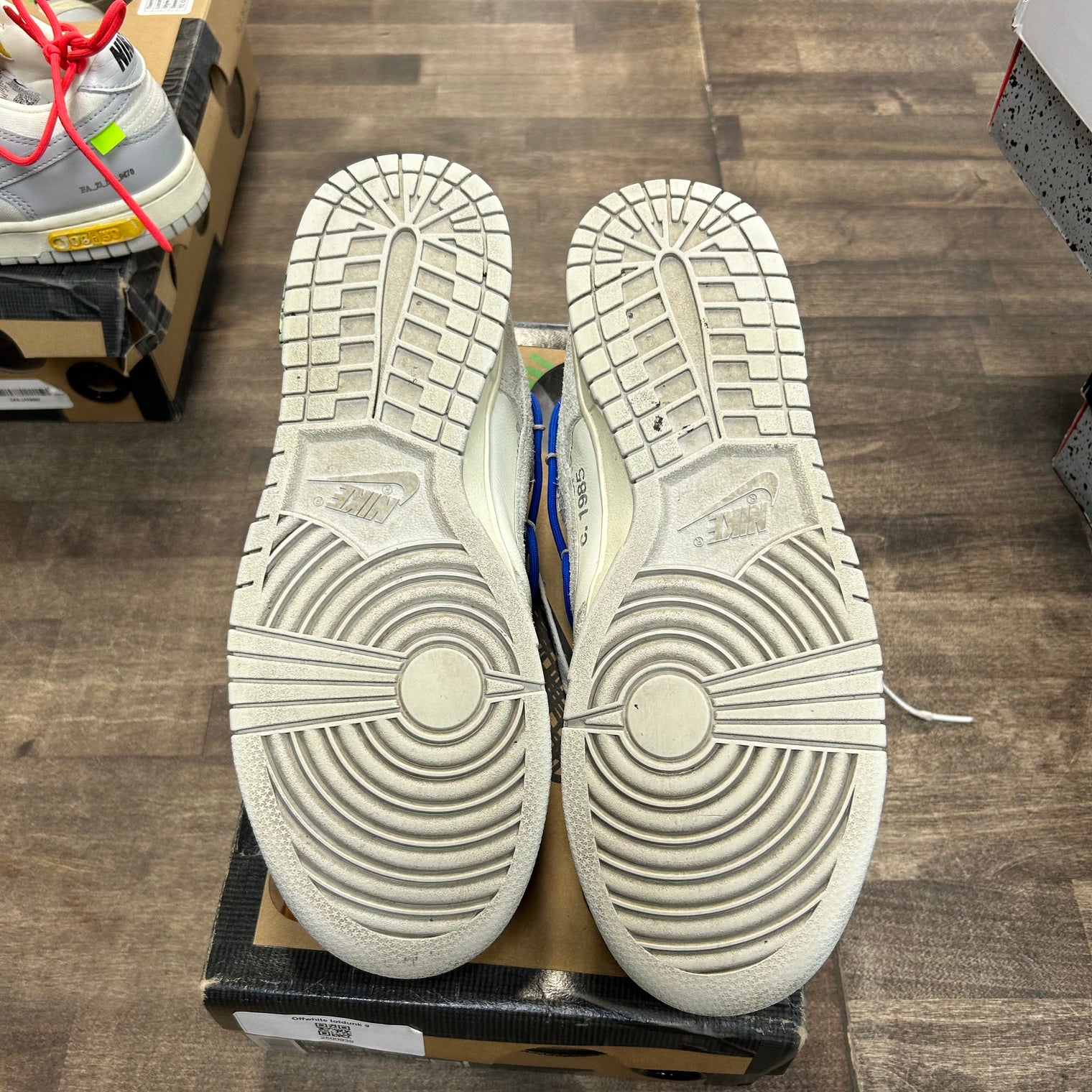 Nike Dunk Low Off-White Lot 32 (Men's) (US 9) (USED)