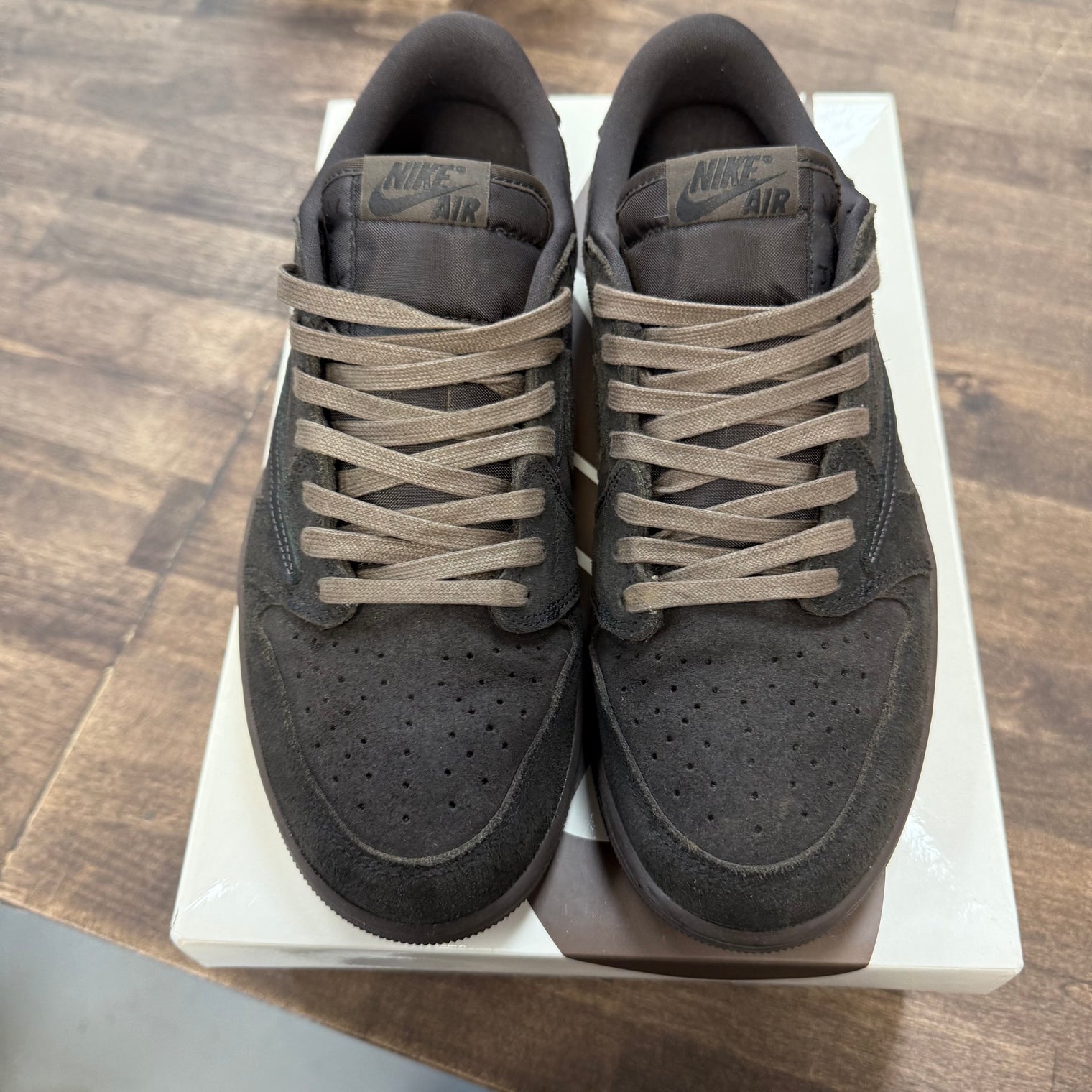 Velvet Brown Travis Scott Jordan 1 Low (USED)