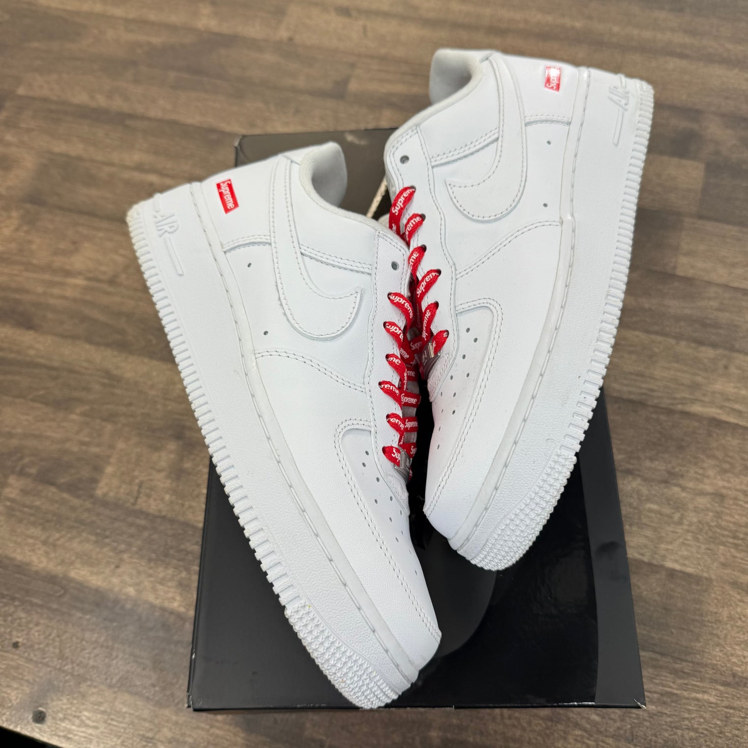 Supreme Air Force 1 White (Lightly Worn)