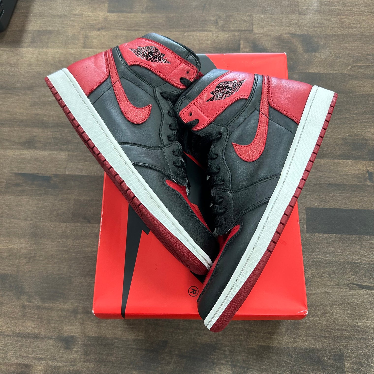 Banned Bred Jordan 1 High (USED, Replacement Box)