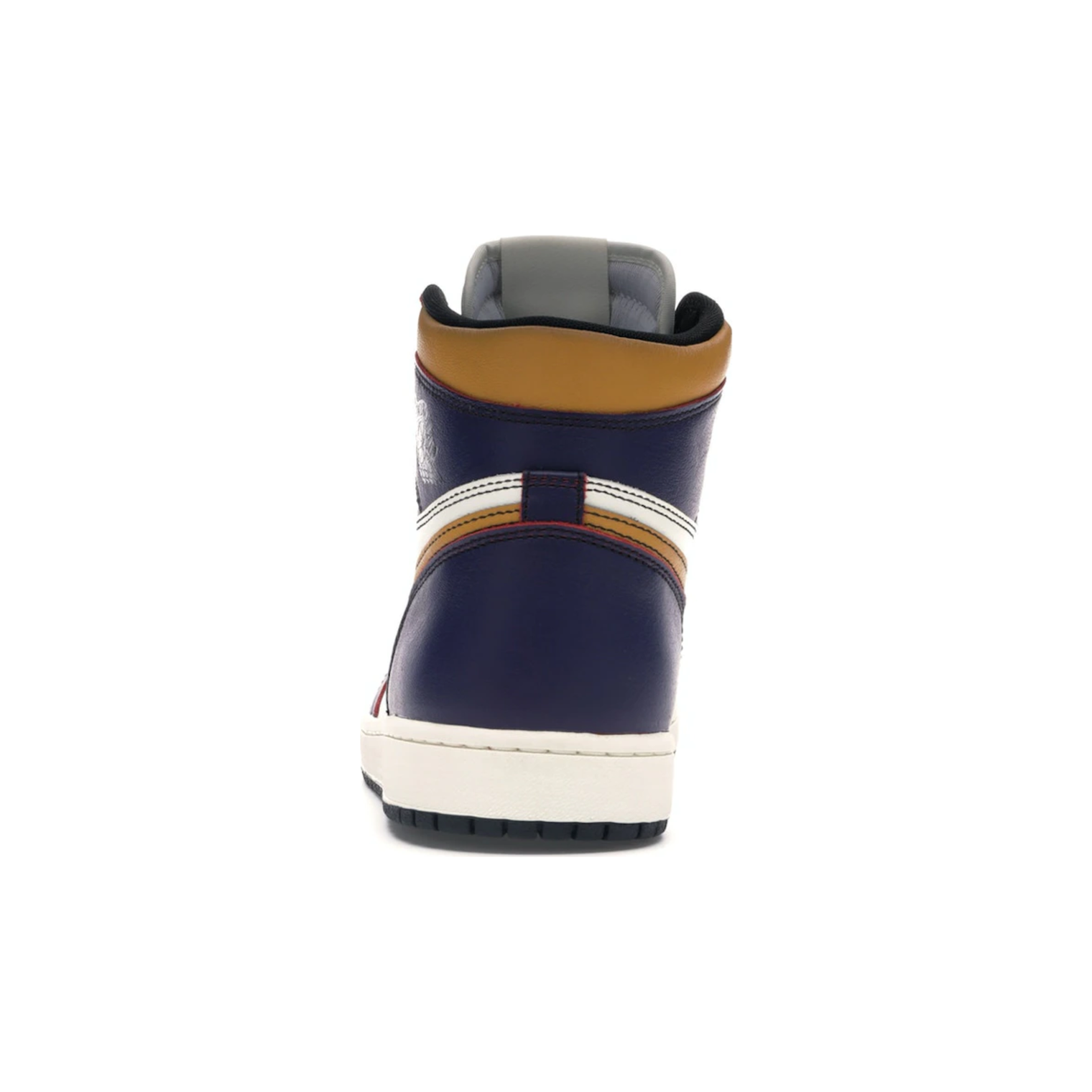 jordan_1_retro_high_og_defiant_sb_la_to_chicago_4