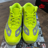Volt Jordan 11 Low IE (USED)