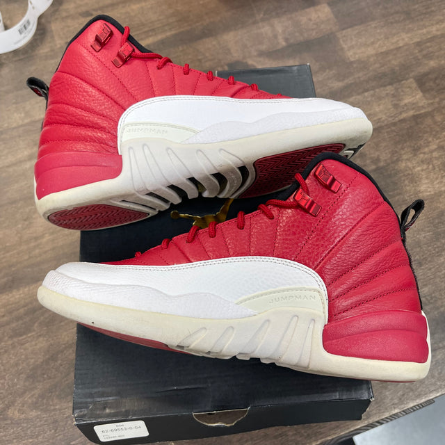 Gym Red Jordan 12 (GS) (USED)