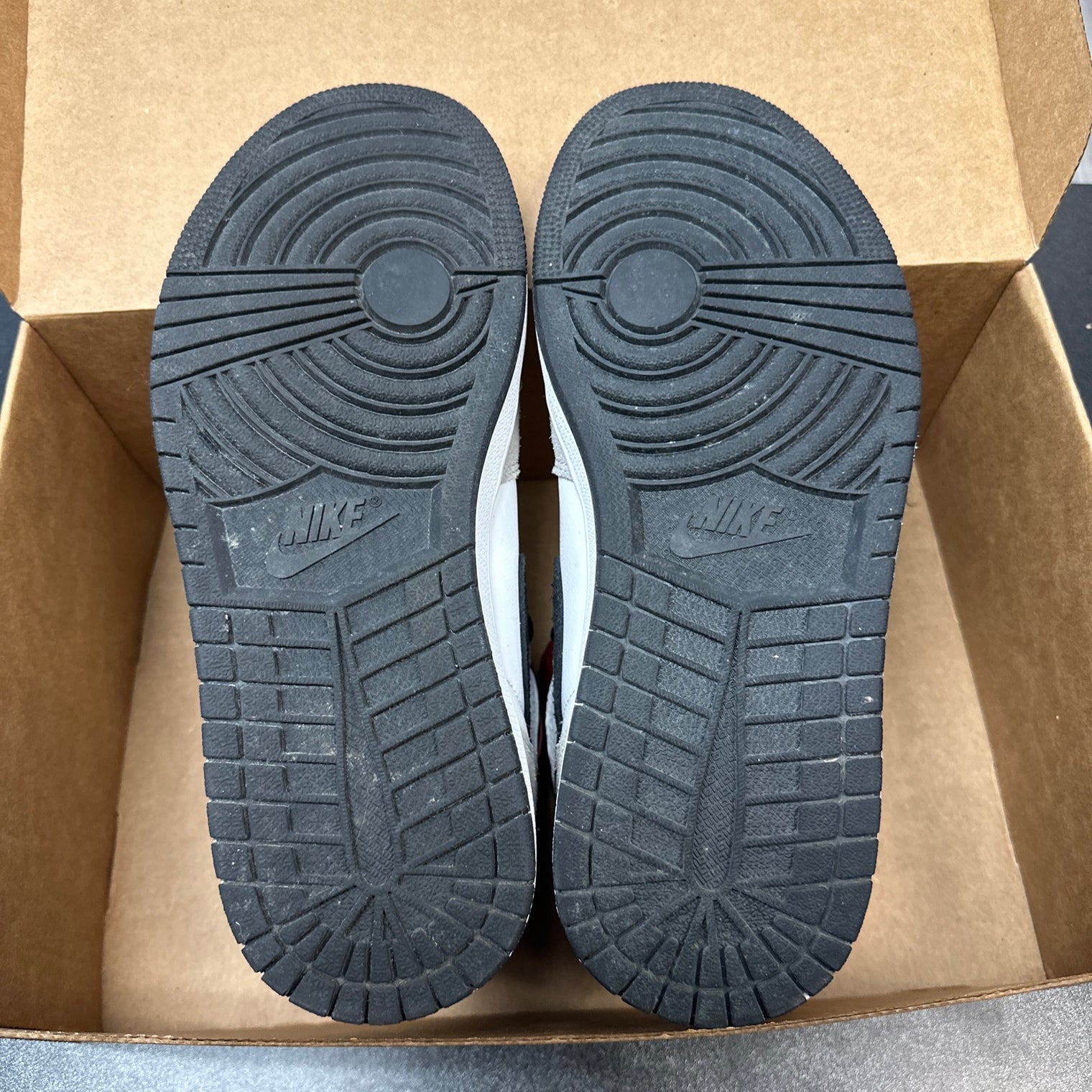 Smoke Grey Jordan 1 High (USED, No Box)