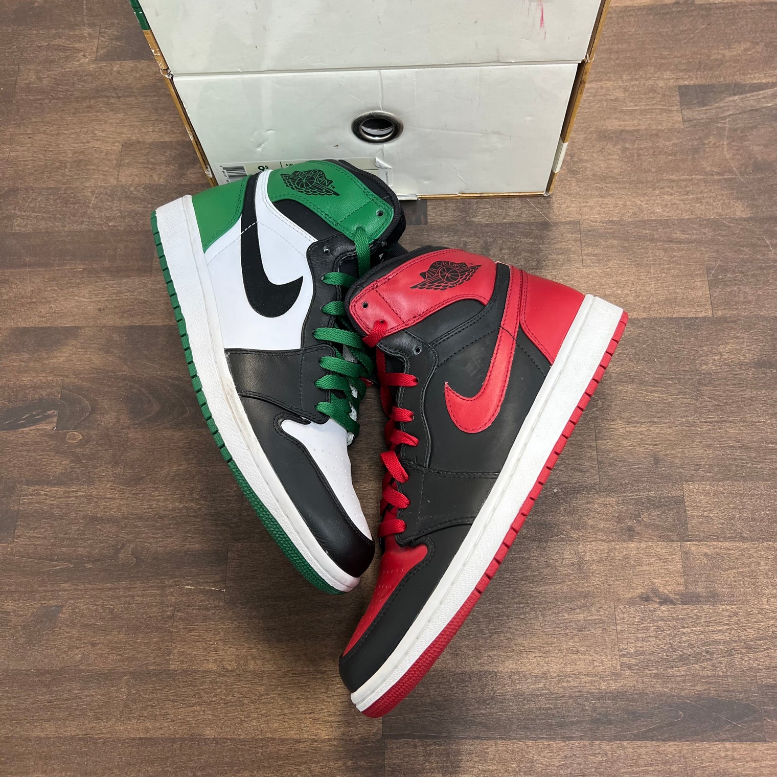 Defining Moments Pack 1 60 Pts Jordan 1 (USED)