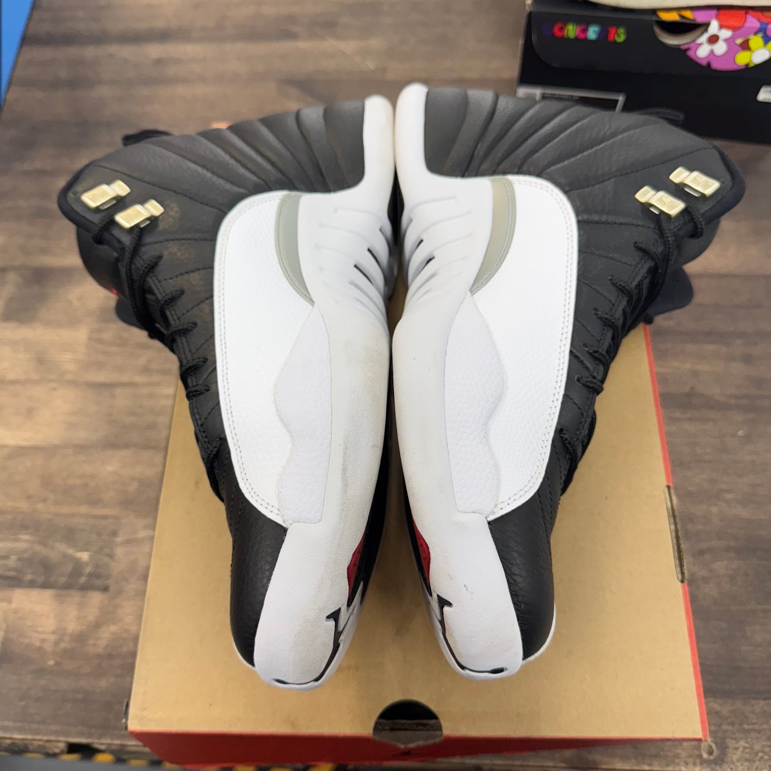 Playoff Jordan 12 Retro (USED)