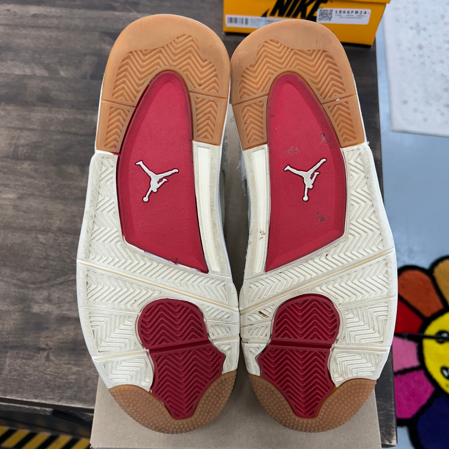 Levi Jordan 4 White Levi Tag (USED,No Box)
