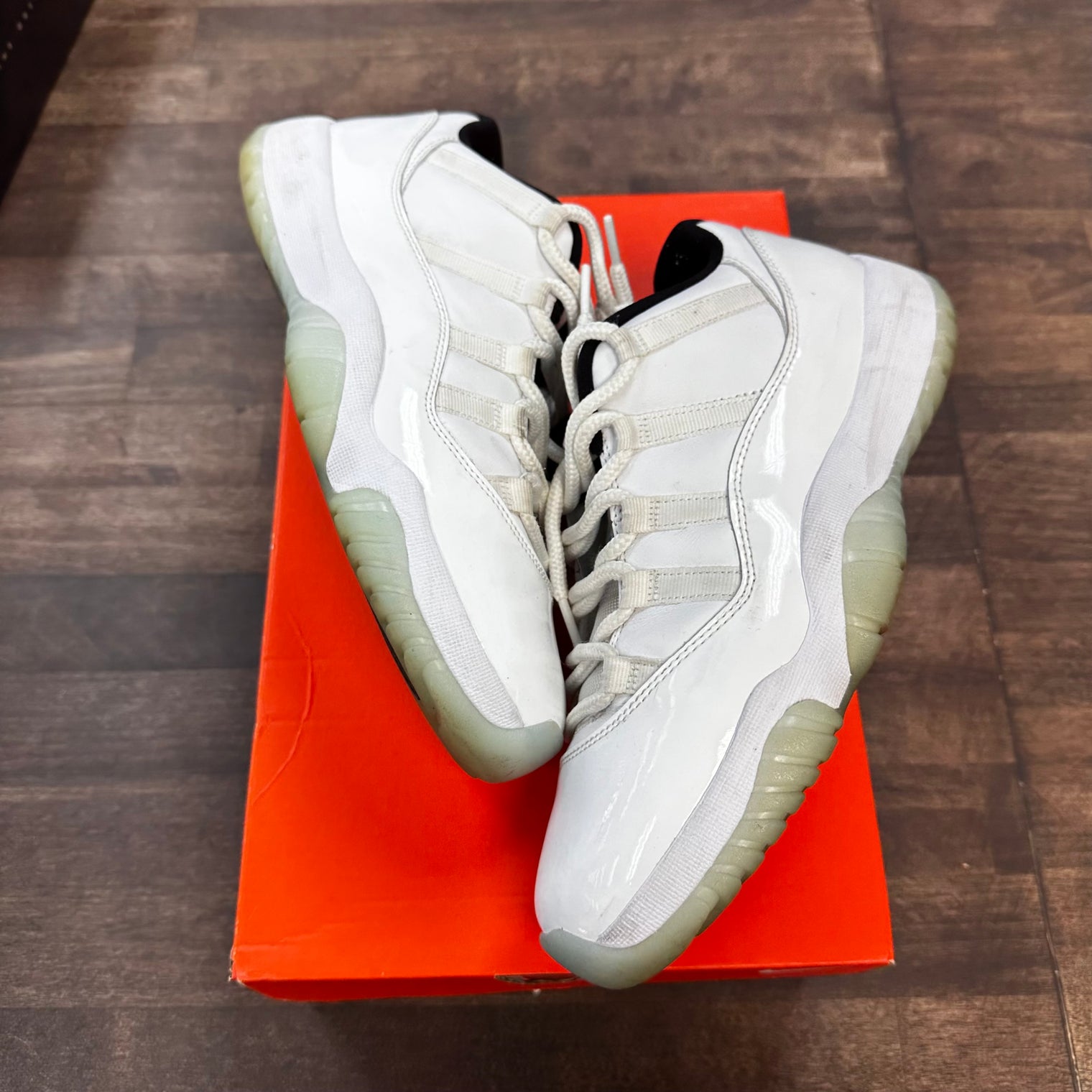 Legend Blue Jordan 11 Low (USED,No Box)