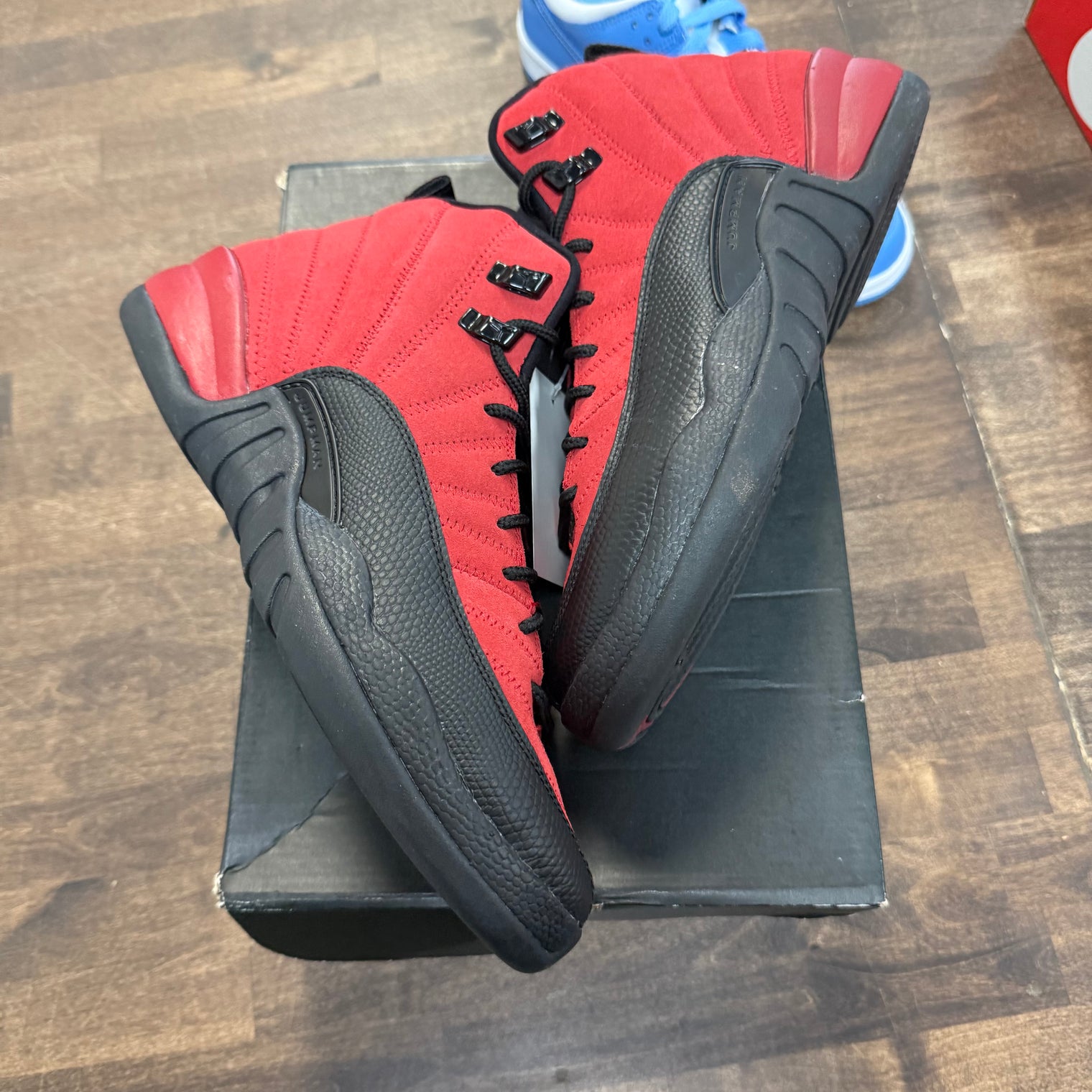 (GS) Reverse Flu Game Jordan 12 (USED)