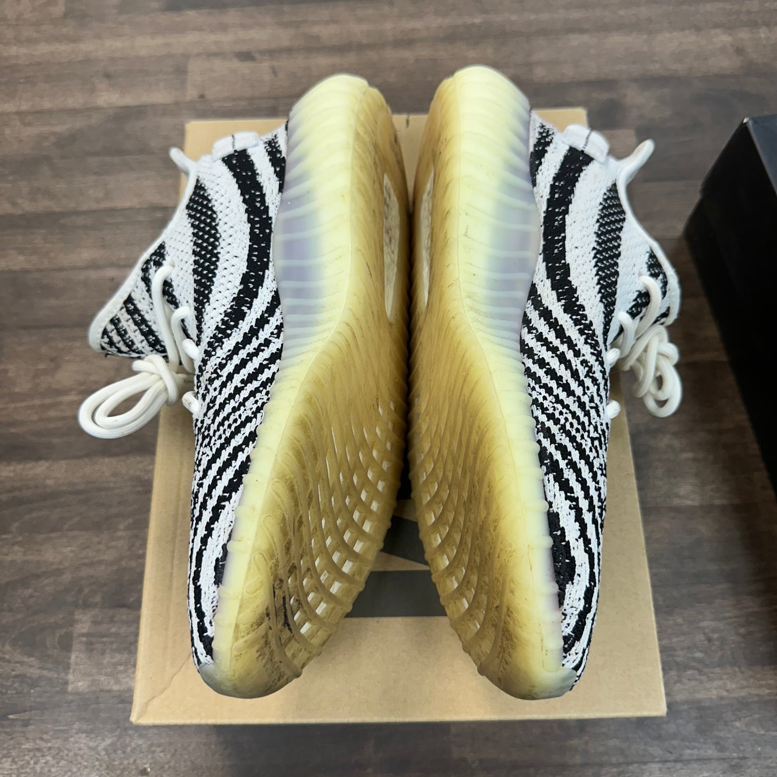 Zebra Yeezy 350 (USED)