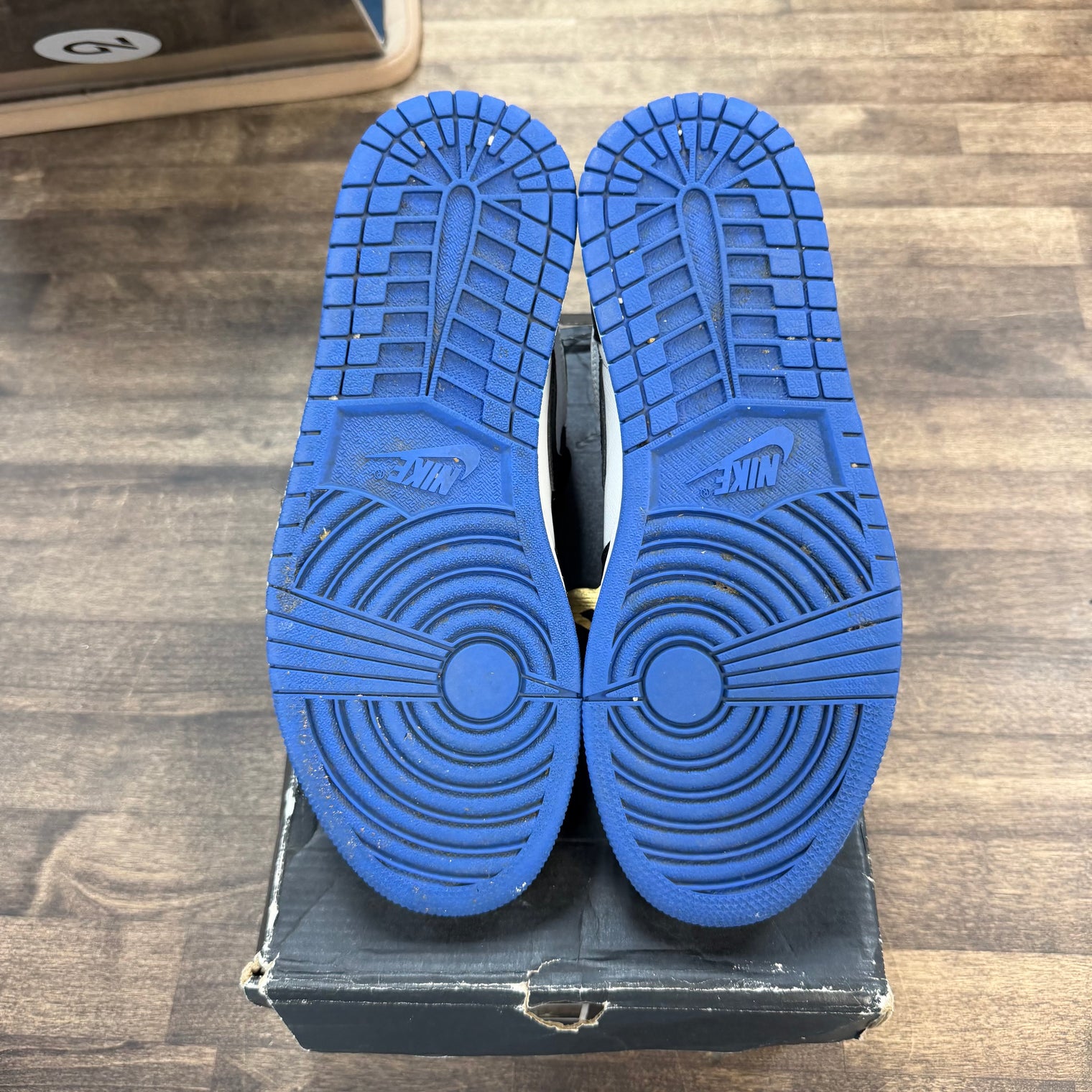 Royal Toe Jordan 1 High (USED, Replacement Box)