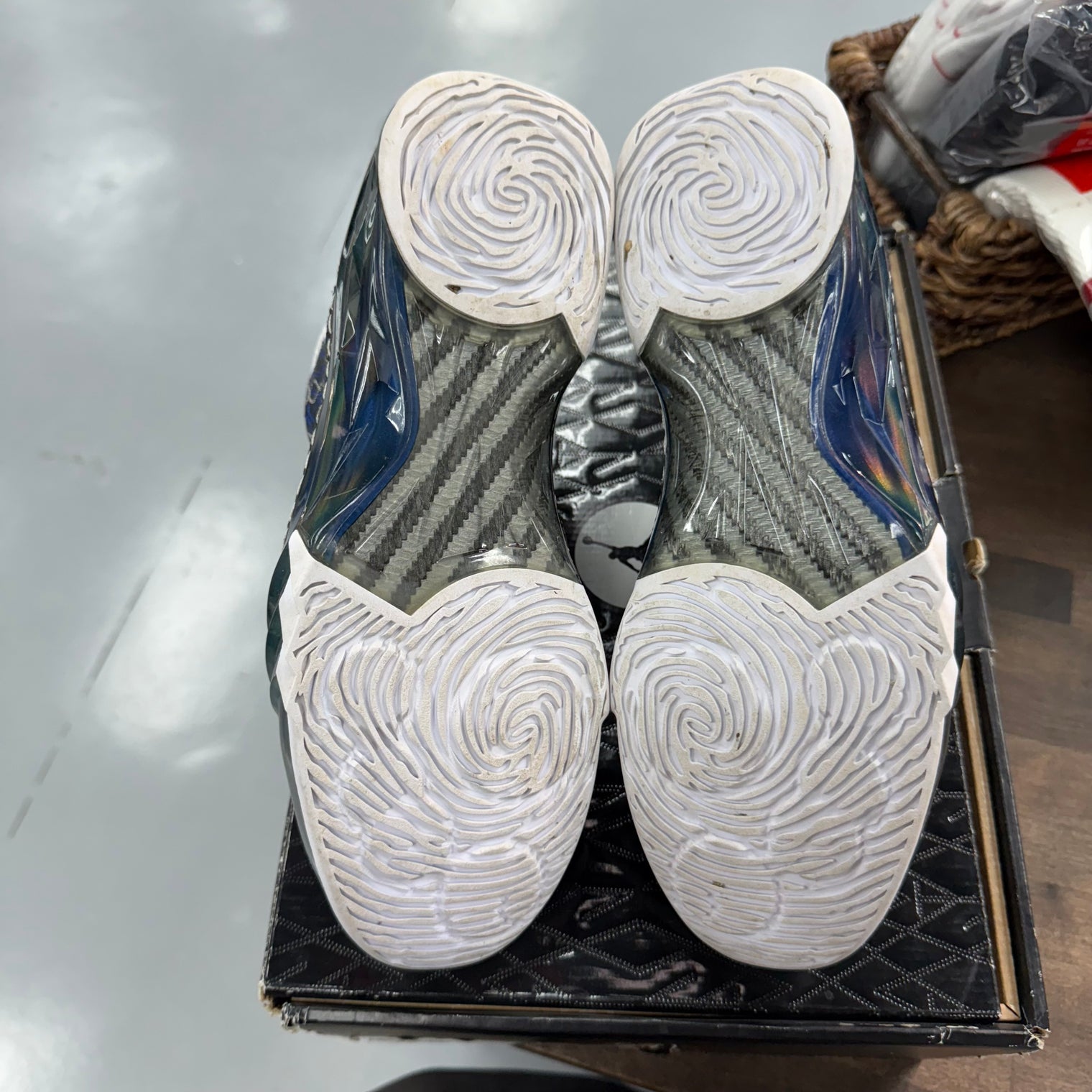 Motorsports / Wizards Jordan 23 (USED)