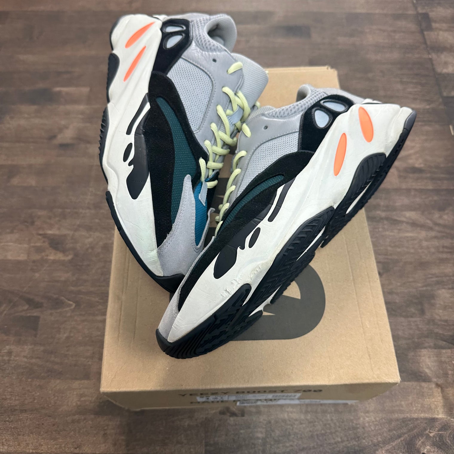 Wave Runner Yeezy 700 (USED)