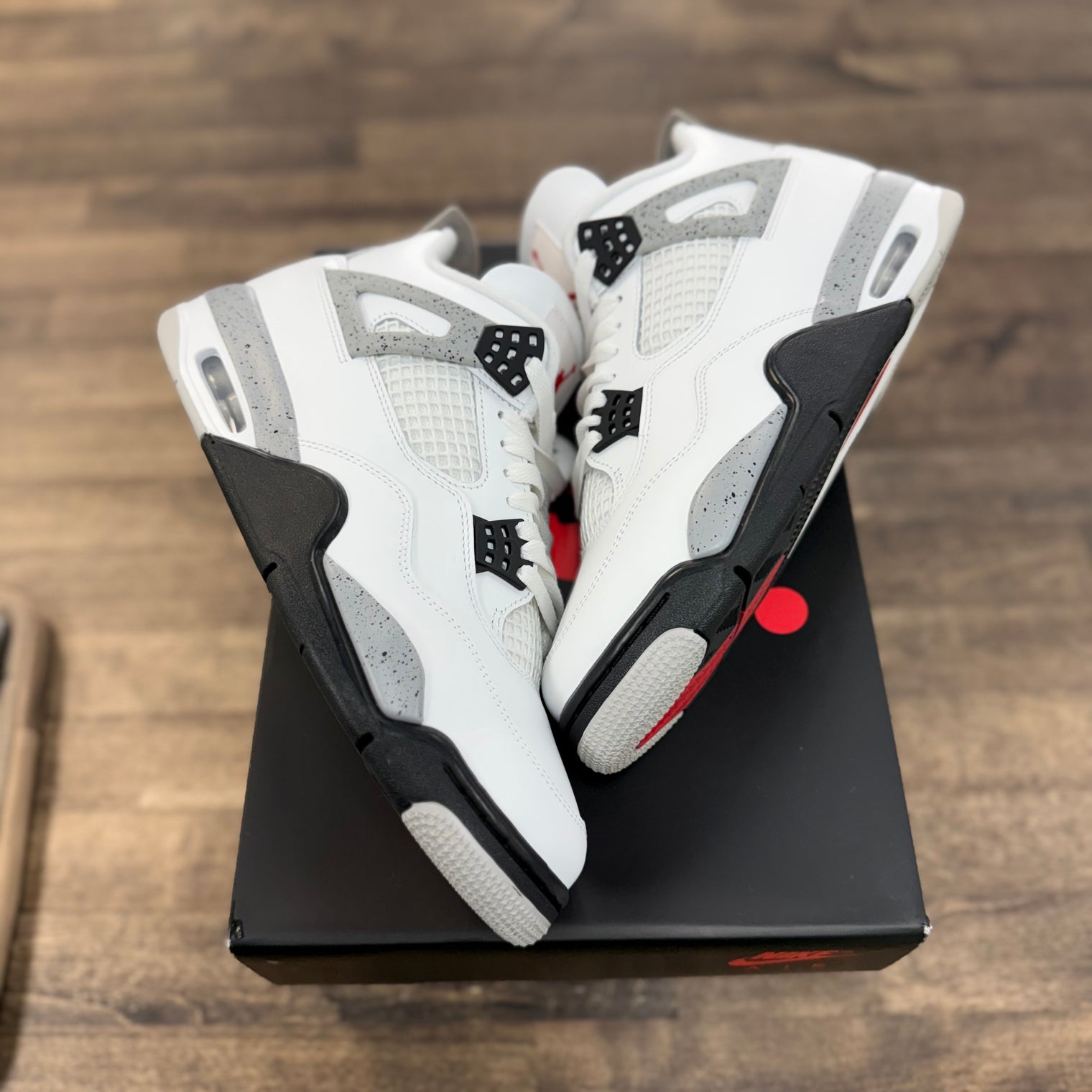 White Cement Jordan 4 (2024) (USED)