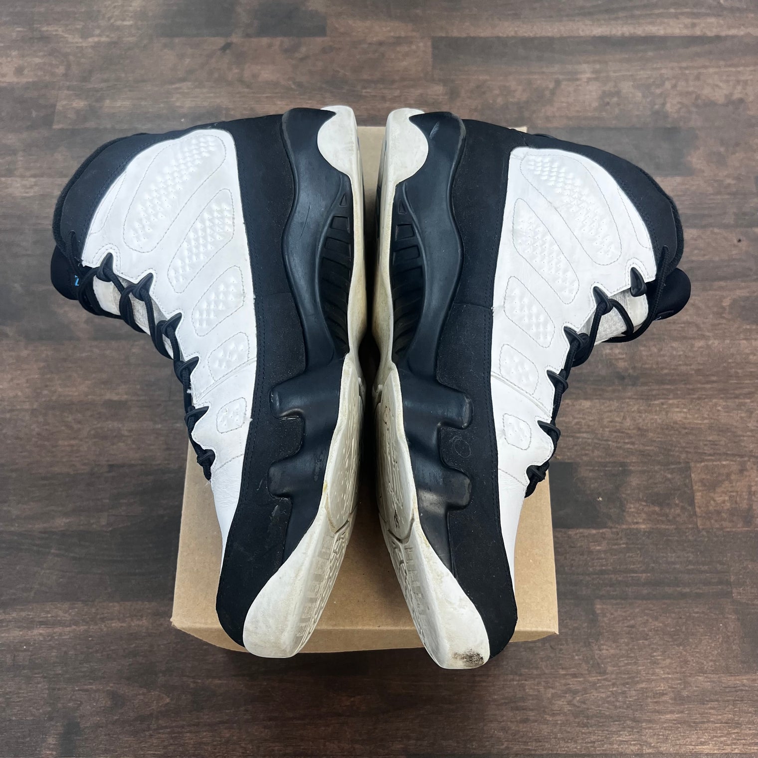 Nike Jordan 9 University Blue (USED NO BOX)