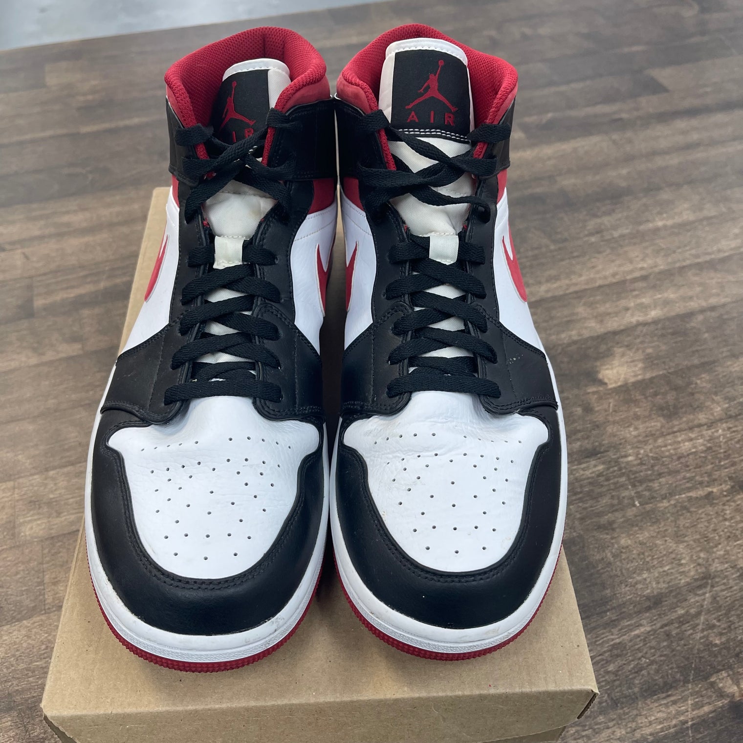 Gym Red Jordan 1 Mid (USED, No Box)