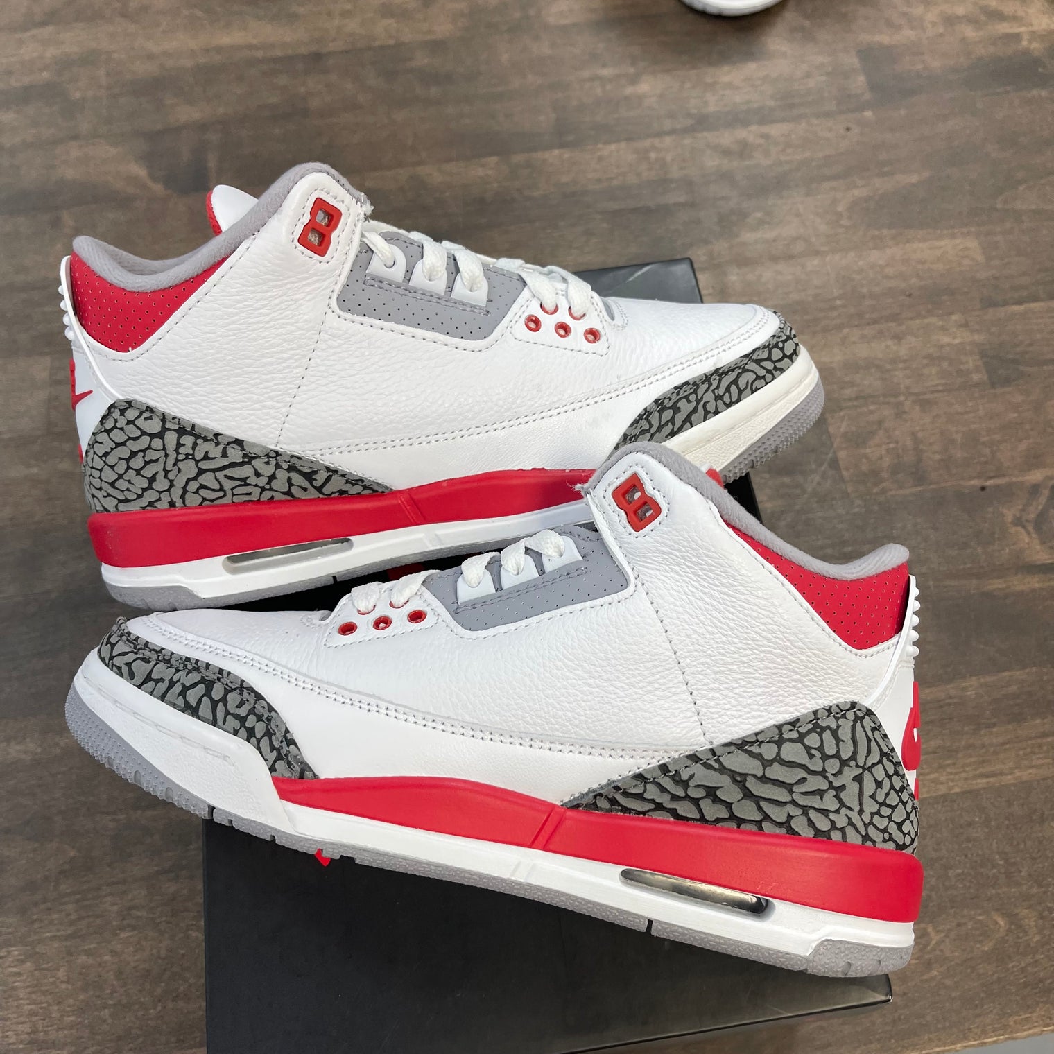 (GS) Fire Red Jordan 3 (USED)