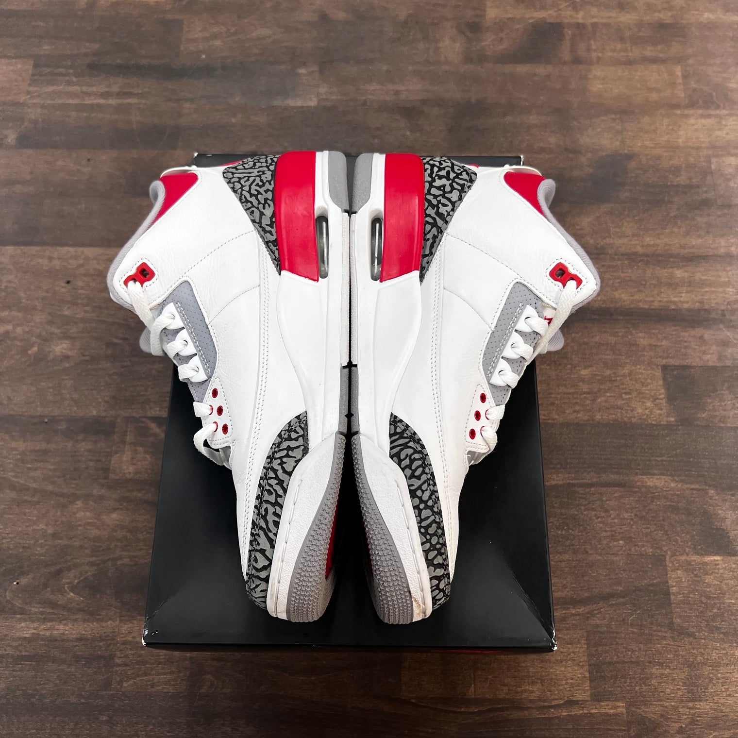 Fire Red Jordan 3 (USED)