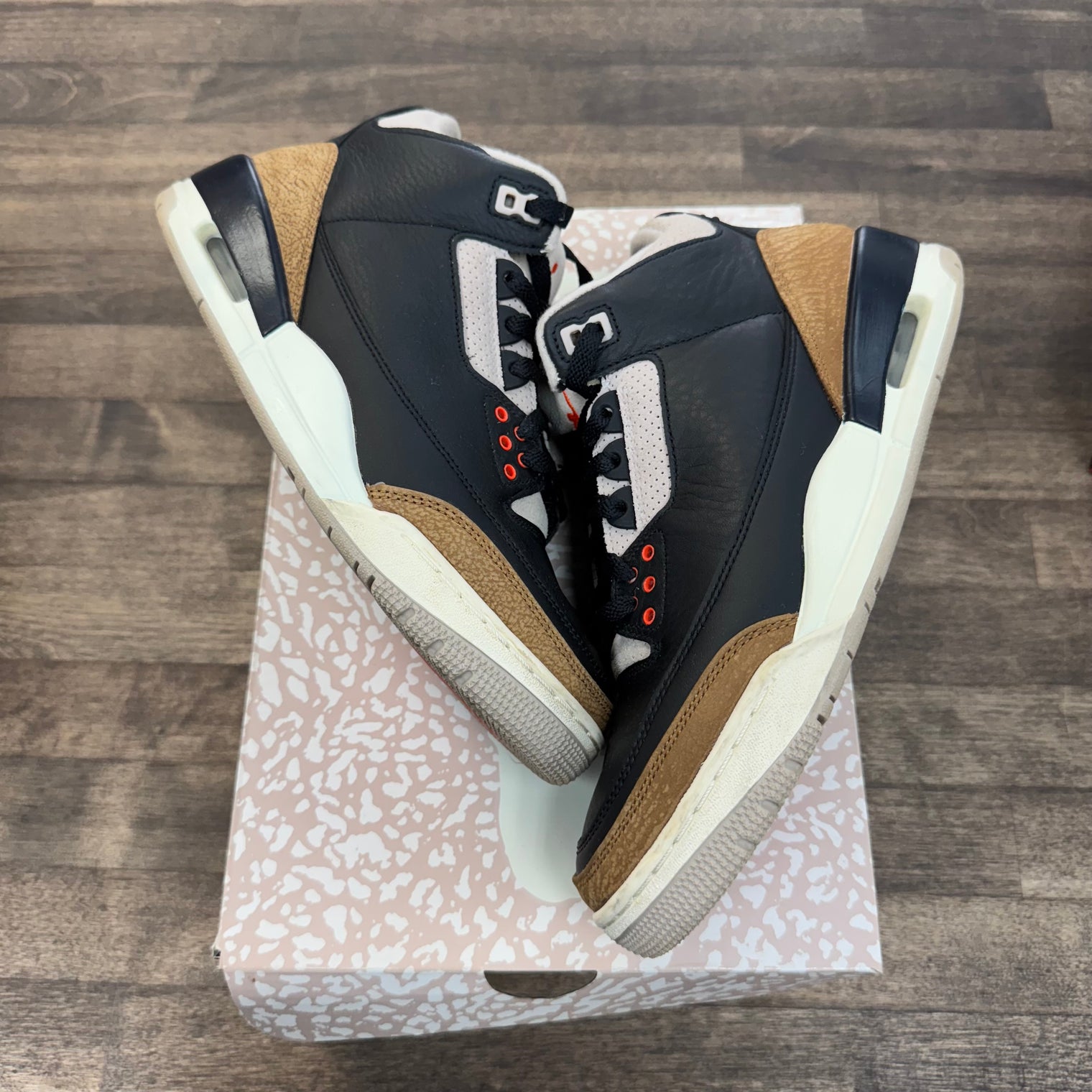 Desert Elephant Jordan 3 Retro (USED)
