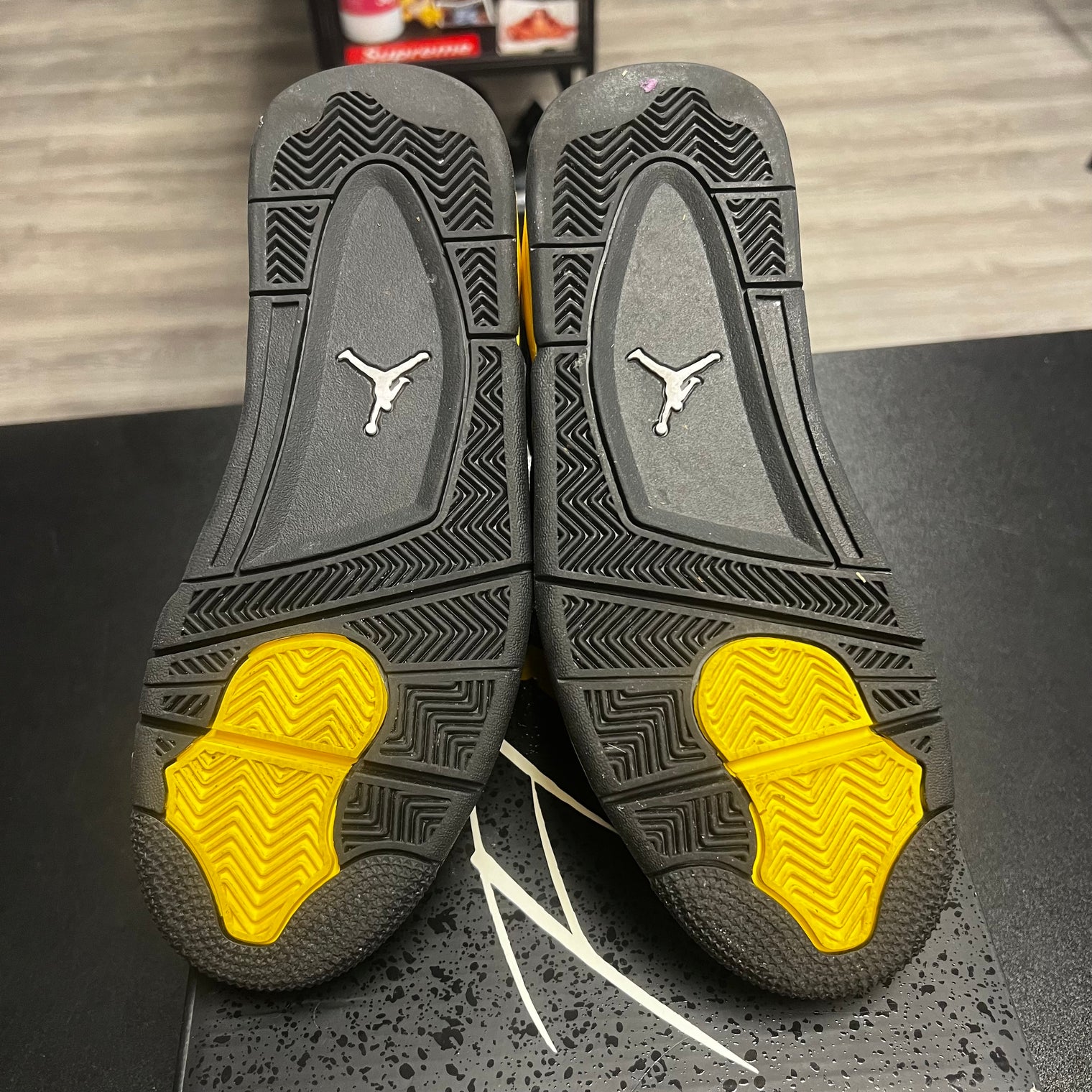 Yellow Thunder Jordan 4 (USED)