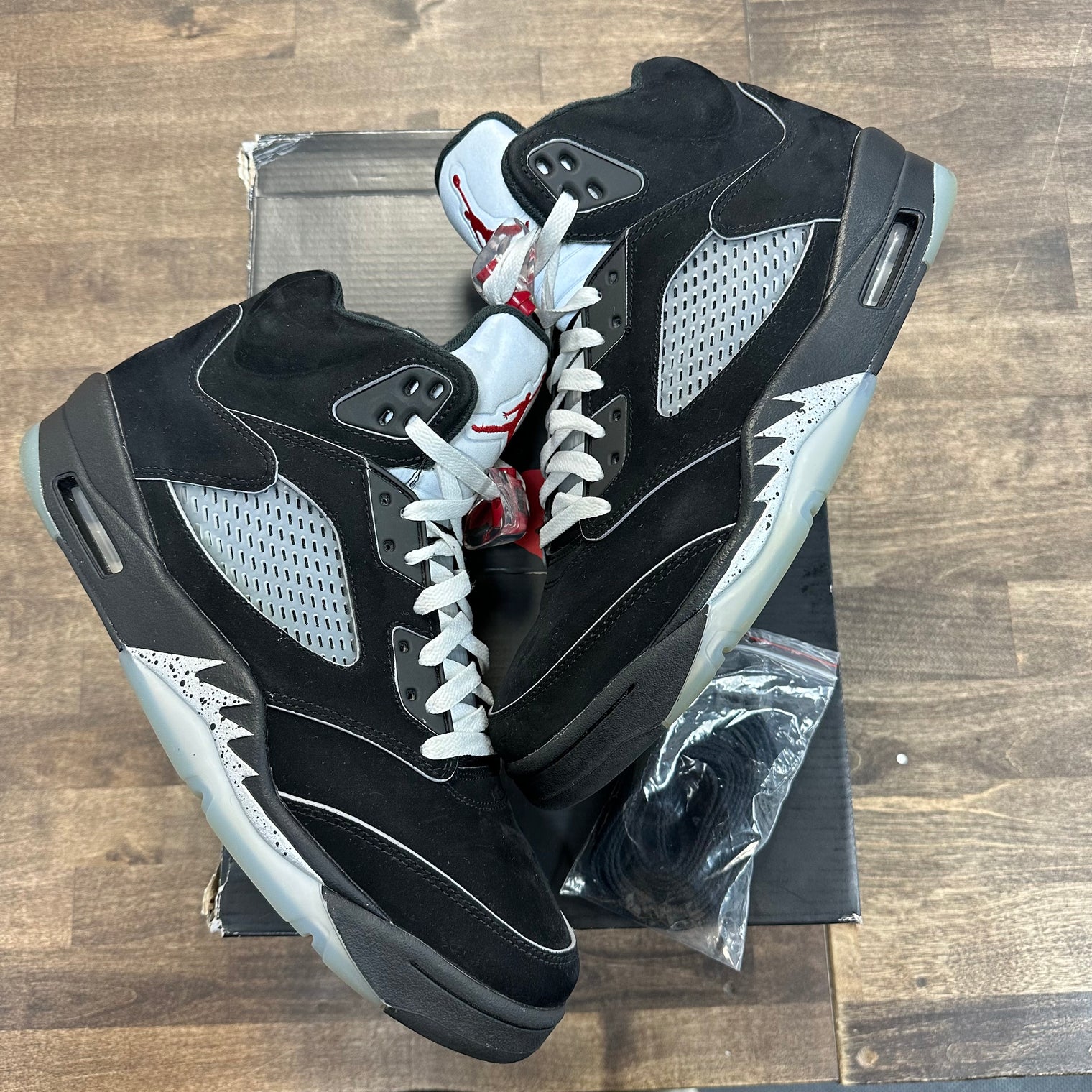 Black Metallic Jordan 5 (2025) (USED)