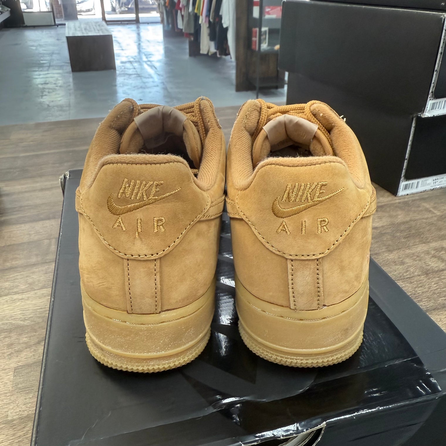 Wheat Supreme Air Force 1 (Lightly Worn)
