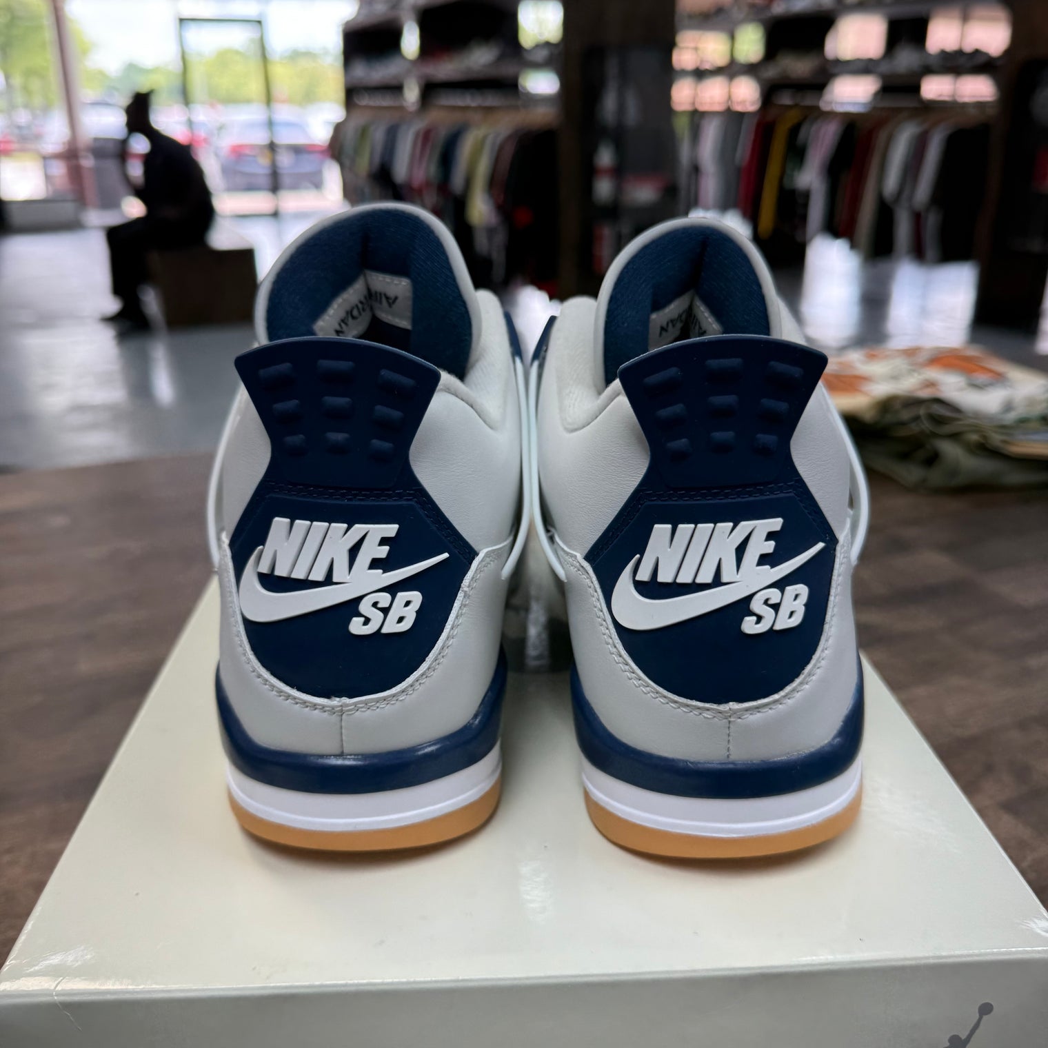 Navy Jordan 4 SB (Lightly Worn)