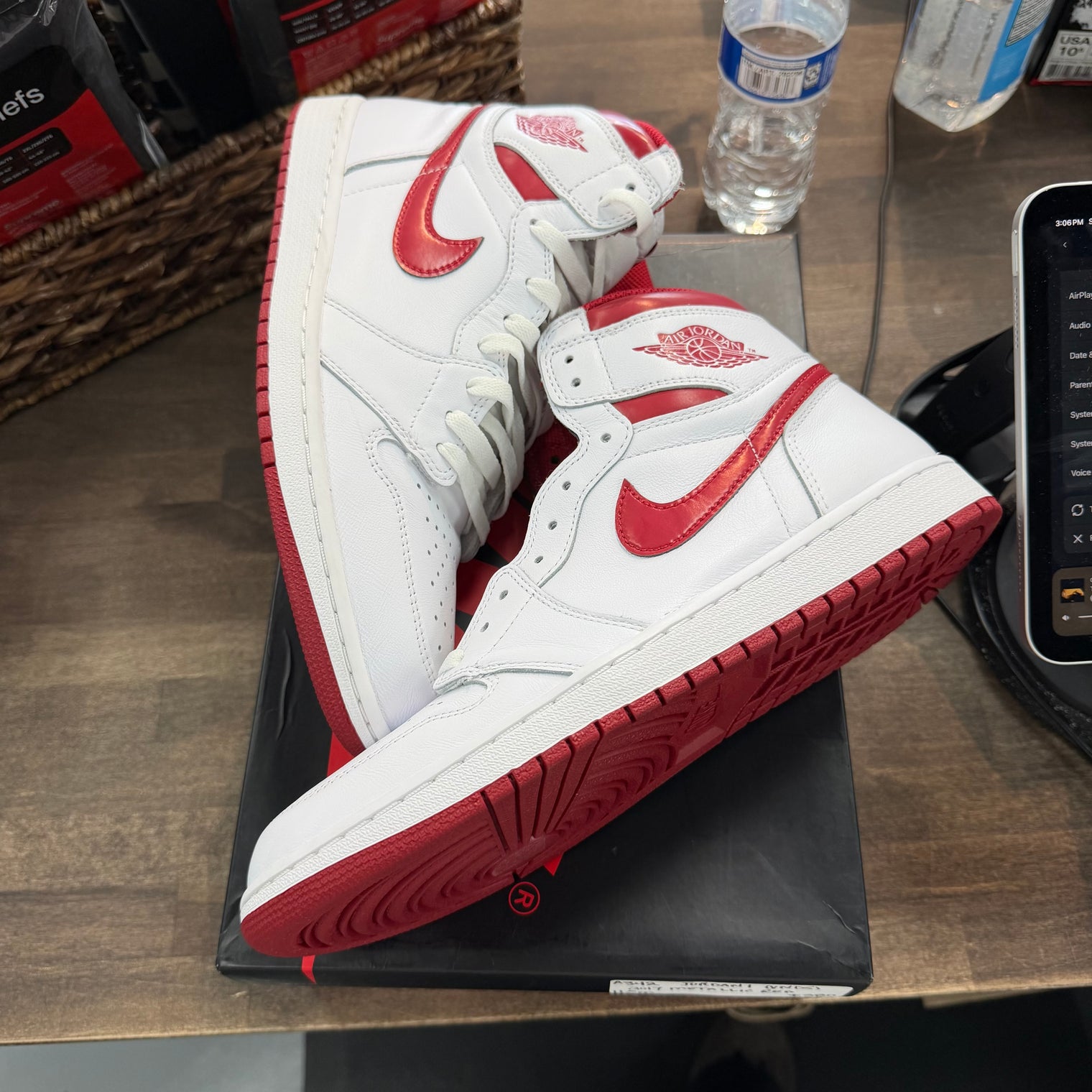 Metallic Red Jordan 1 Retro (2017) (USED)