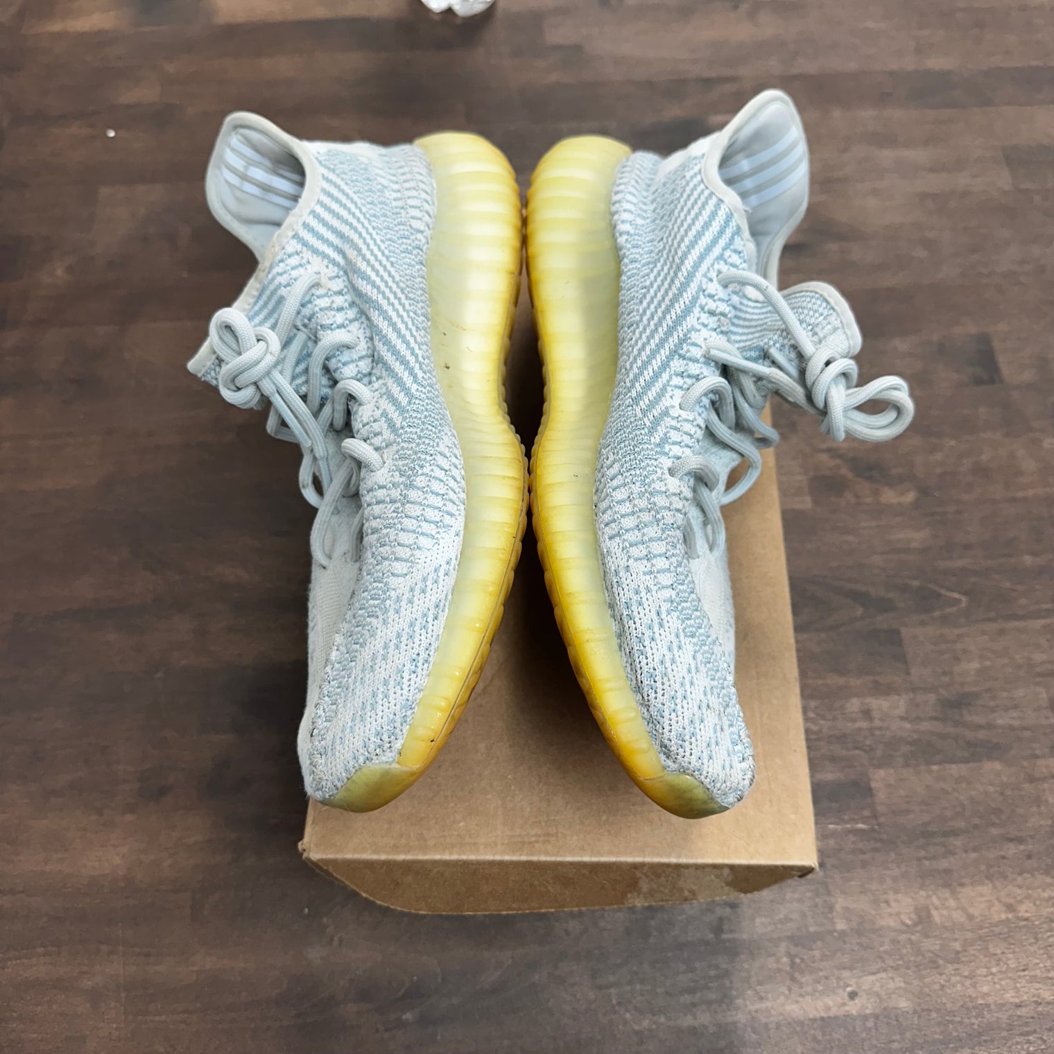 Cloud Yeezy 350 (USED,No Box)